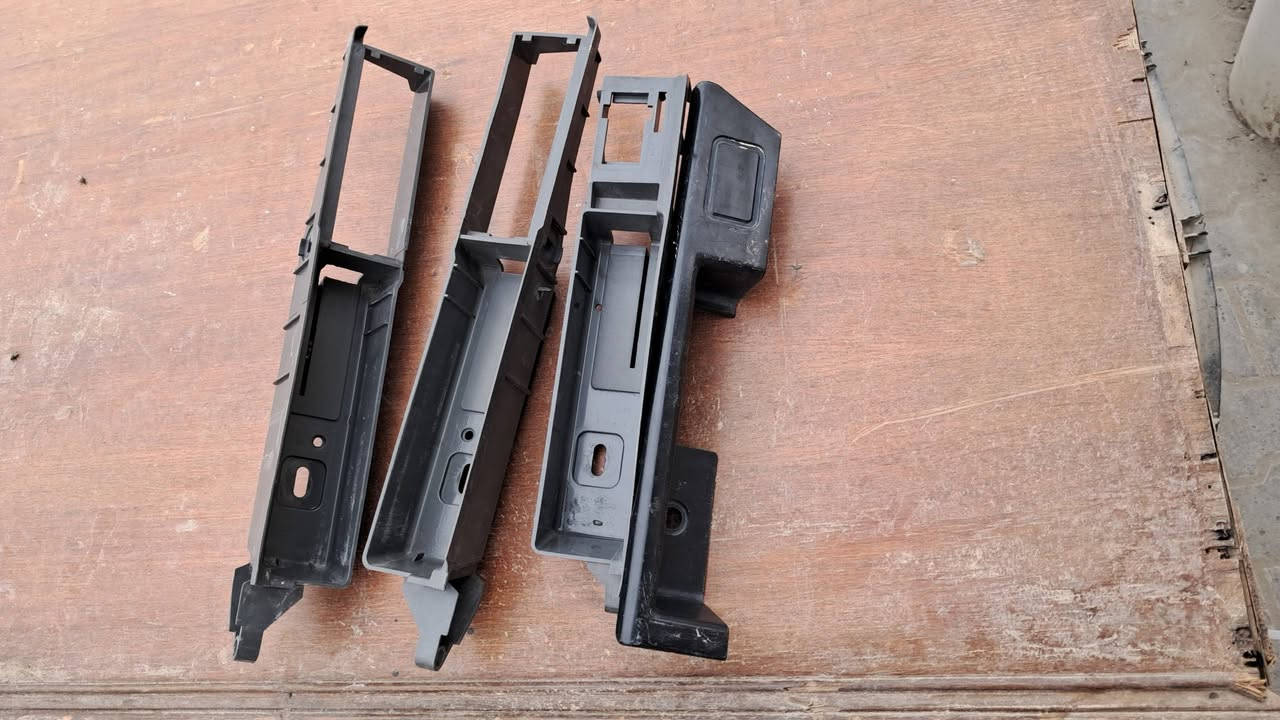 كل ماتحتاجة لكافة الاحجام والموديلات voLvo مع خدمة توصيل لكل المحافظات ..***********
