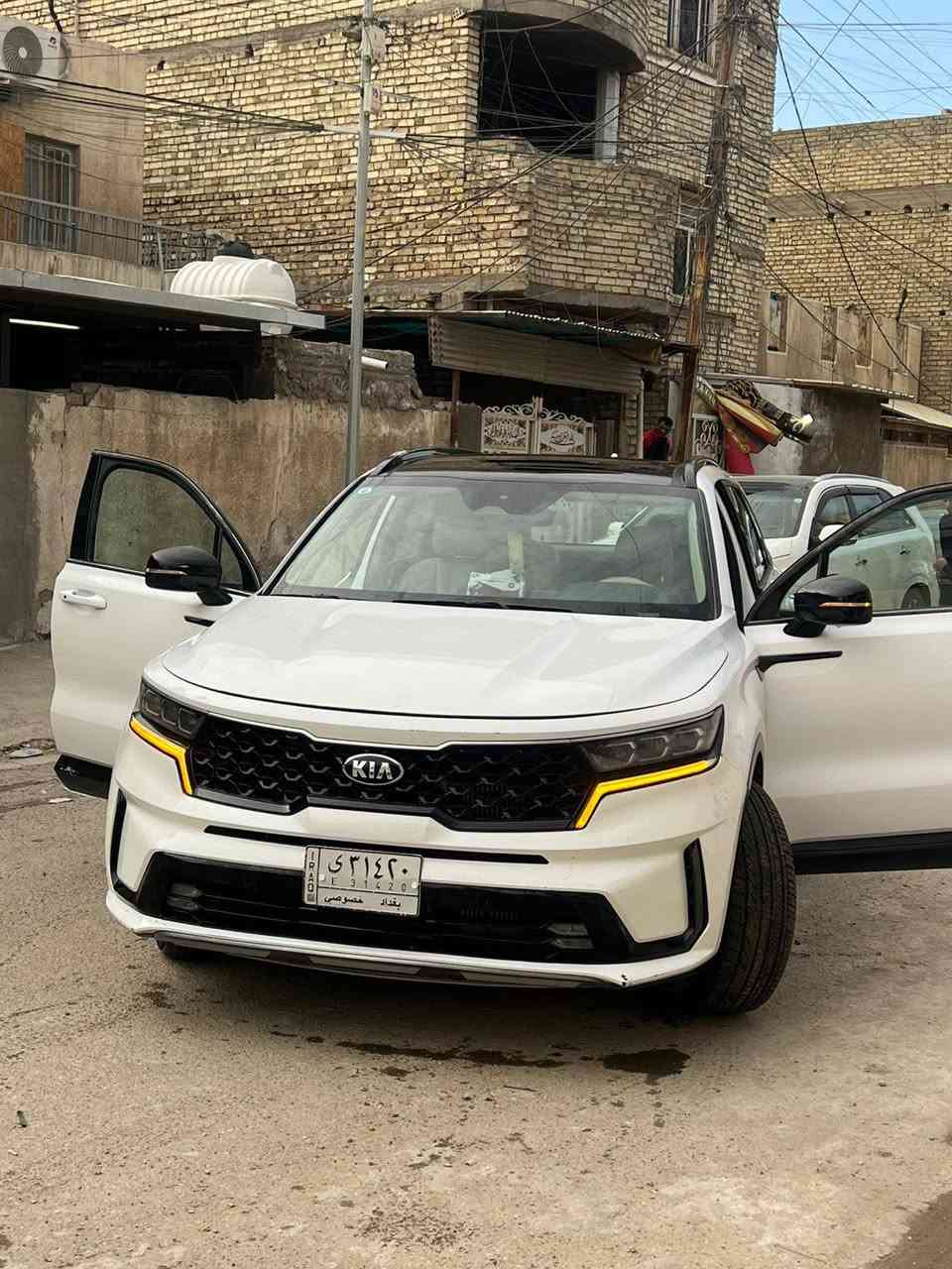 السلام عليكم
كيا سورنتو موديل ٢٠٢١ رقم بغداد امريكي
السعر ١٧٩
المواصفات 
شاشه كبيره مع كامره دواره 
 انظمه قياده 
قطعتين تبريد 
7راكب 
رادار امامي مع رادارجانبي
توقف ذاتي عند الاقتراب 
ويل كب 
محرك 2500
تحديد مسارً
لايت زنون 
وباقي المواصفات المعروفه

صور ا لحادث   داخل المنشور 
مكان السيارة بغداد حي اور
للاتصال ***********
