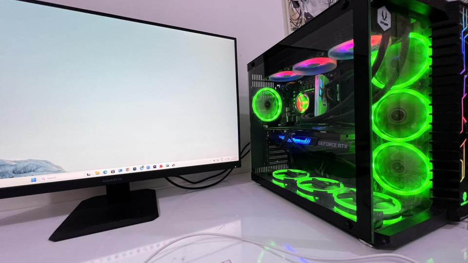 السلام عليكم
تريدلك حاسبه جاهز من كلشي ونظيفه واذا جنت مصمم فه هاي فرصه الك والله 
تفاصيله/
كوراي 5جيل 12
كارت شاشة RTX3070Ti
تبريد مائي +12فان 
رام 16
هارد1T+500

الشاشة (GIGABYTE الحجم/32/IPS)
كيبورد شركه ريدراكون 
ماوس +سستم صوت 
UPS1500
كل كراتين القطع موجوده 

وياه اشتراك Adobe Creative CloudPro
اشتراك Microsoft 
يعني شغل وشتغل 
السعر مليون و250الف قفل 
مكاني ذي قار سوق الشيوخ 
***********
