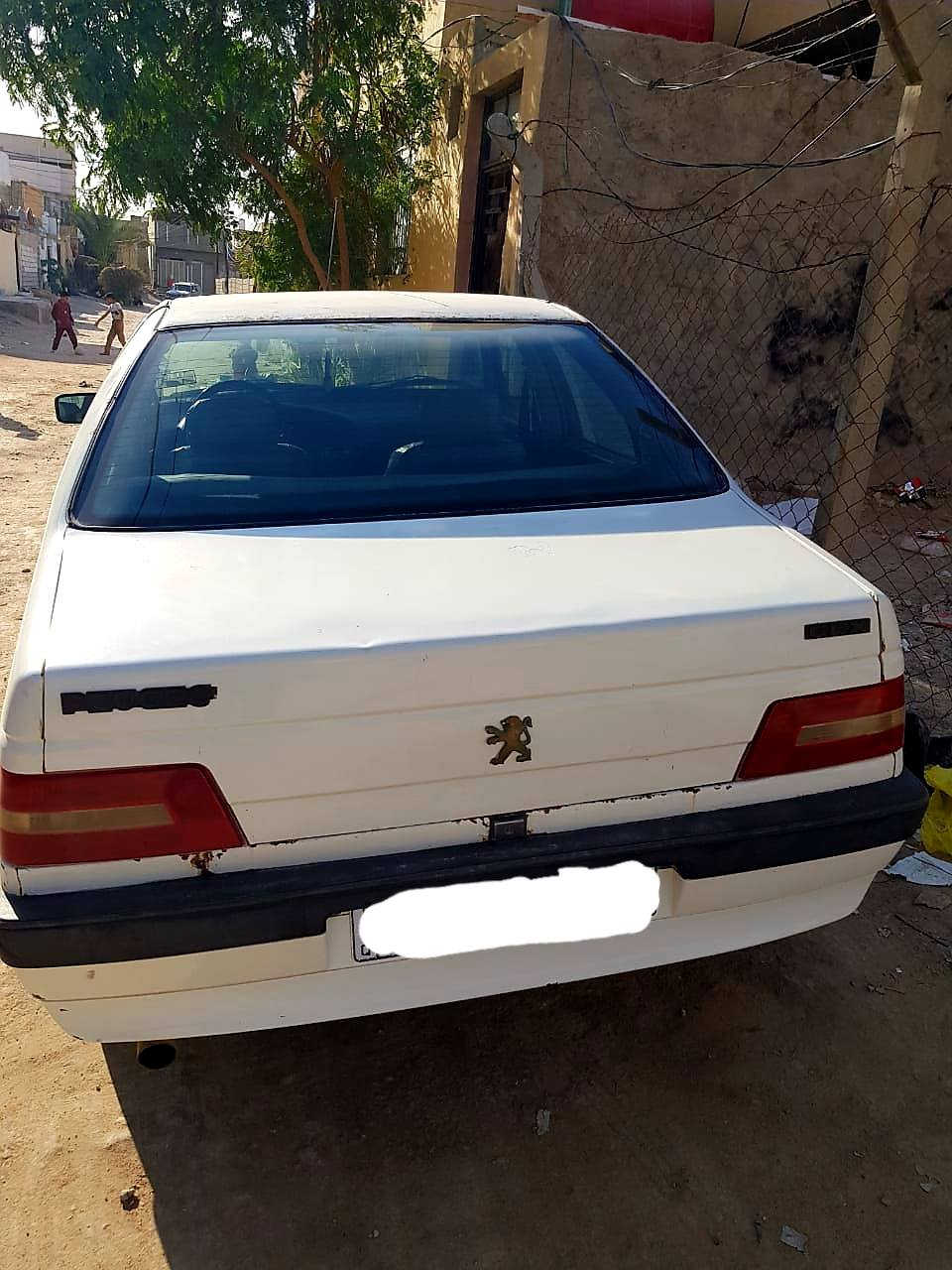 السلام عليكم
بيجو 405 مديل 2010 
كير ومكينة وتبريد رقم بابل انكليزي حدادية نظيفة سنوية نافذة 2030 مكان السيارة نجف قرب مطار النجف 35 ورقة وبيه مجال رقم الهاتف(***********)
