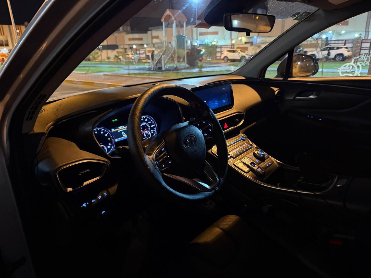 سلام عليكم سورنتو للبيع موديل 23 رقم بصره تحويل ثاني يوم صور حادثها بالمنشور موجودات مكينه 2400 بعد ما اعرف موصفاتها بقت شوف العين السعر 225 وبيها مجال الشراي يخابر ويدلل مكان في البصره مجمع الامل ***********
