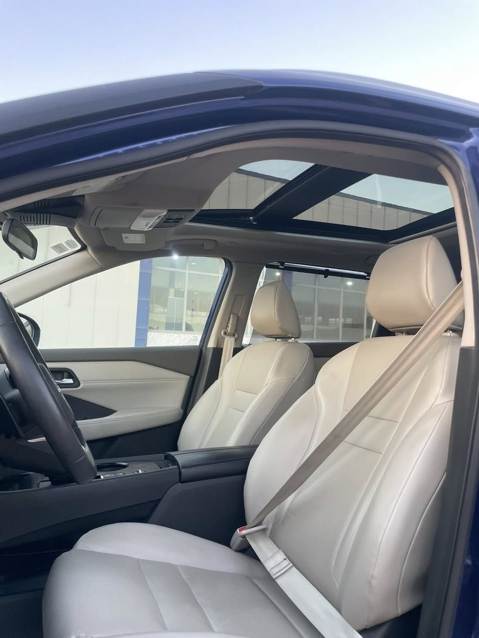 Nissan ROGUE SV PLUS كلين
للبيع و المراوس
نيسان روج 2023 فول موصفات 
3 سلندر 1.5 توربو
1. بانوراما 
2. لون نيلي مميز 
3. كفاله عامه 
4. ماشيه٥٣ الف كيلومتر
5. صندوق كهرباء 
8. حساسات 360 درجه + كأمره 
9. رادارت جوانب امامي خلفي 
10. بصمه تشغيل و ابواب 5 بصمه 
11. تشغيل عن بعد 
12. داخل لونين
13. كشنات هيتر
14. ستيرن هيتر
15. شاشه جبيره 
16. هند بريك بصمه 
17. اتو هولد 
18. اتو بارك 
19. تحديد مسار 
20. استيران D سبورت 
21. رقم دهوك باسمي تحويل مباشر 
22. مكان السياره زاخو/دهوك
23. الاستفسار *********** 
24. السعر ١٧٤ ورقة
