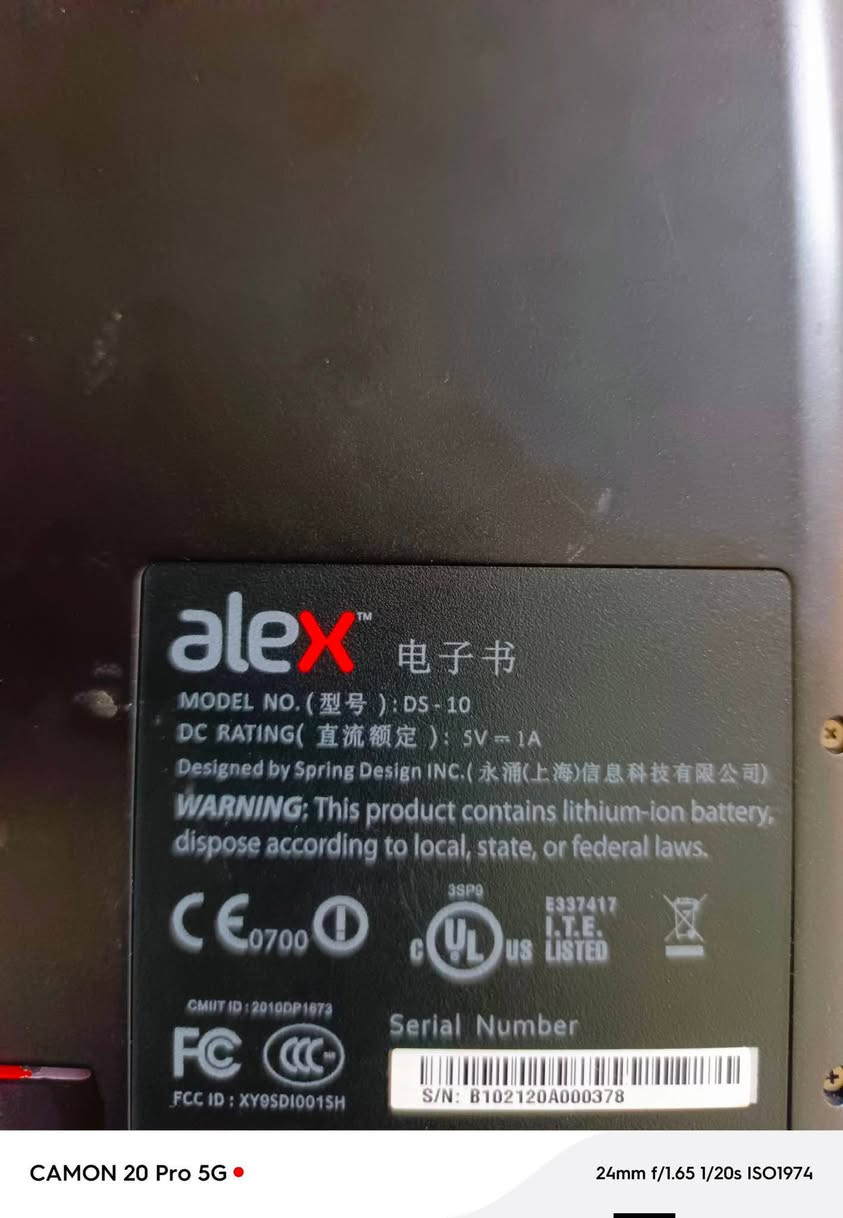 هذا الجهاز هو قارئ كتب إلكترونية من طراز Highscreen Alex، يتميز بكونه يجمع بين شاشتين: شاشة علوية تعمل بتقنية الحبر الإلكتروني للقراءة المريحة، وشاشة سفلية ملونة تعمل باللمس بنظام أندرويد. 
نوع الشاشة: شاشة إلكترونية مقاس 6 بوصات في الأعلى، وشاشة ملونة مقاس 3.5 بوصة في الأسفل. 
نظام التشغيل: يعمل بنظام أندرويد. 
التخزين: يحتوي على ذاكرة داخلية بسعة 2 جيجابايت، قابلة للتوسيع باستخدام بطاقة microSD. 
الاتصال: يدعم الاتصال بالشبكة اللاسلكية Wi-Fi.
السعر ٣٥ الف مع توصيل نهائي


**إذا كنت صاحب هذا الإعلان وتريد حذفه لأي سبب، رجاءا أرسل رسالة إلى الدعم الفني**