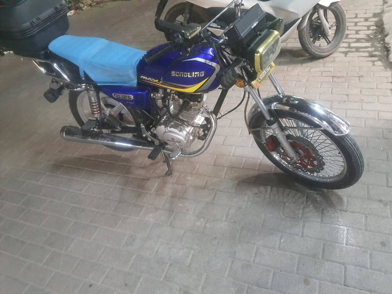 سلام عليكم دراجه 4كير للبيع دراجه جديده موديل ٢٥كهربائيات فول كلهه شغاله مابيهه اي نقص السعر٧٠٠بيهه مجال بسيط ***********
