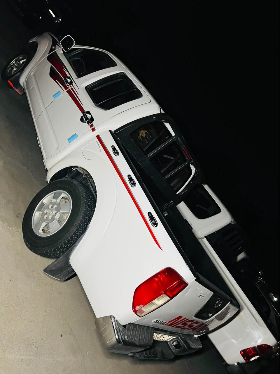 نیسان ناڤارا مۆدێل ٢٠٠٩
ڕەقەمی تازەیە سەنەوی تازە بەسرچووە
مەکینەی ٣٠٠٠  بەطە 
٤ تایەی لۆکی لە ژێرە
عنوان  / کەلار
*********** كالار, السليمانية
