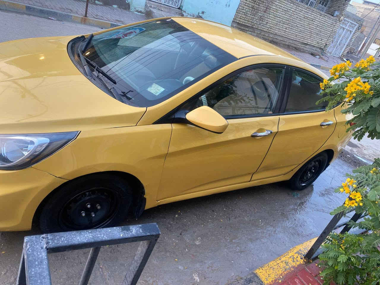 السلام عليكم اخوان اكسنت رقم بغداد الجديد  2013للبيع وارد أمريكي حادث جاملغ وبنيد المكينه بيه تنقيص بسيط السعر 80بيه مجال بصيط للإستفسار ***********
