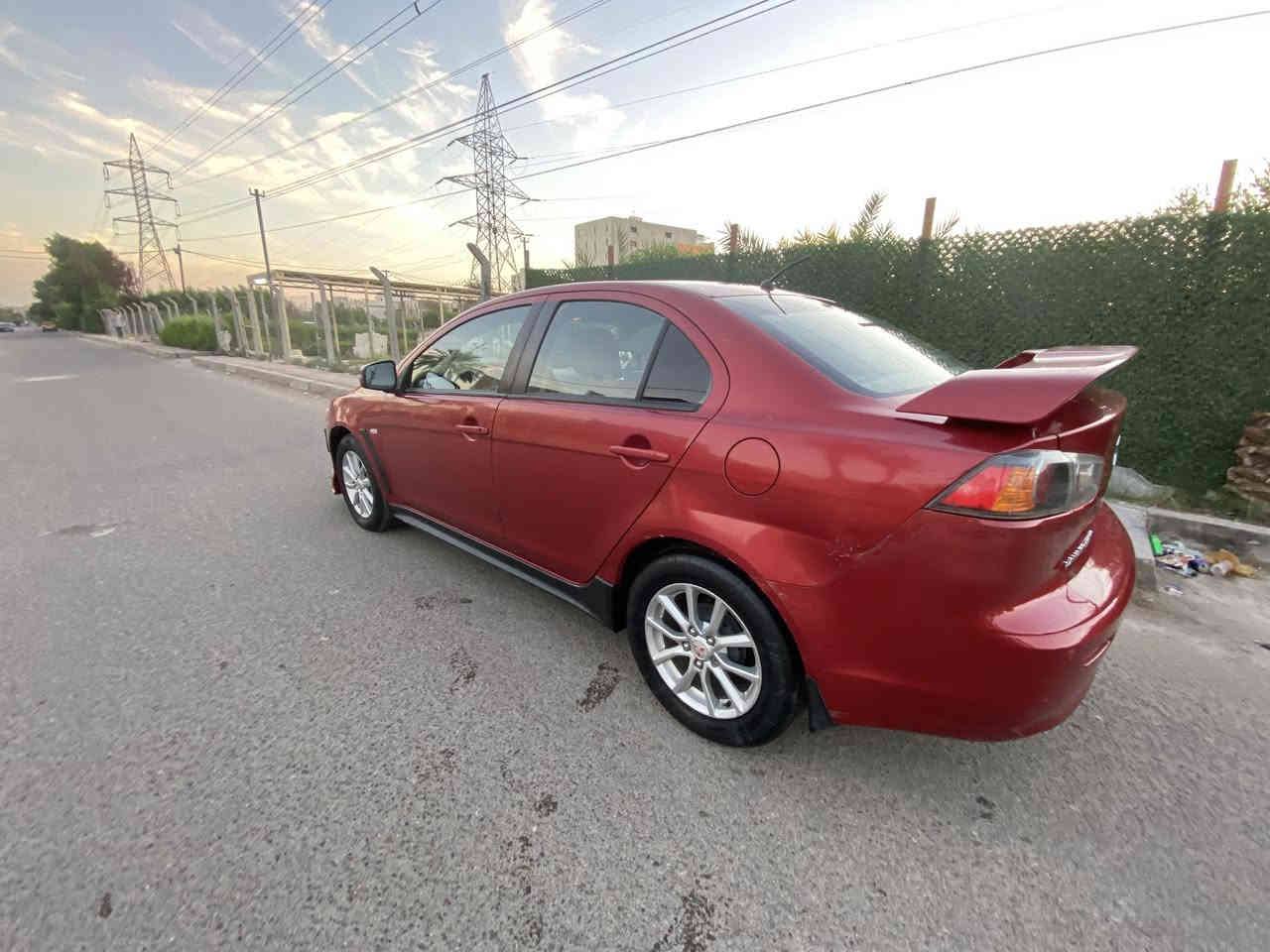 للبيع لانسر قرش موديل ٢٠١٦ رقم بغداد بأسمي سيارة مال جناي كامرتين امامي خلفي تحكم ستيرن  حساسات فتحة مكفولة ماعدى صبغ هلال بالچاملغ  الخلفي عكس السايق السعل ١١٠ وبيها مجال بسيط
مكان بغداد الدورة .  ***********
