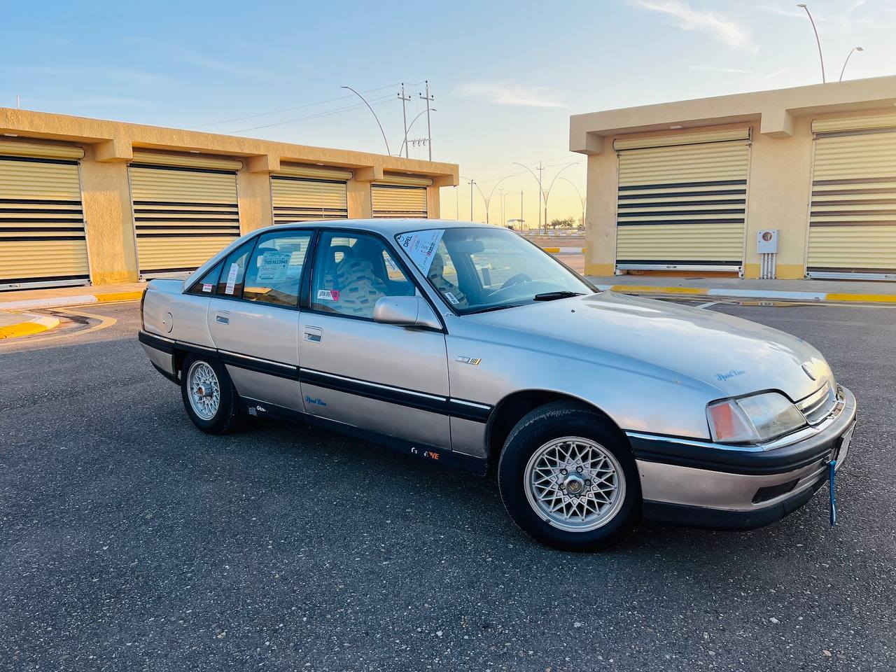 أوميگا للبيع موديل ٩٢
گير ومحرك شرط صدرها بحالة ممتازة 
تخم تاير نظيف وزوج صار أسبوع من شديته
مصبوغة عام أثر جراد فقط مابيها كل خياس
حجم المحرك ٢٠ كهربائيات كلها شغالة
رقم أنبار شرط التحويل  
السعر ٣٨ 
للأستفسار ***********
