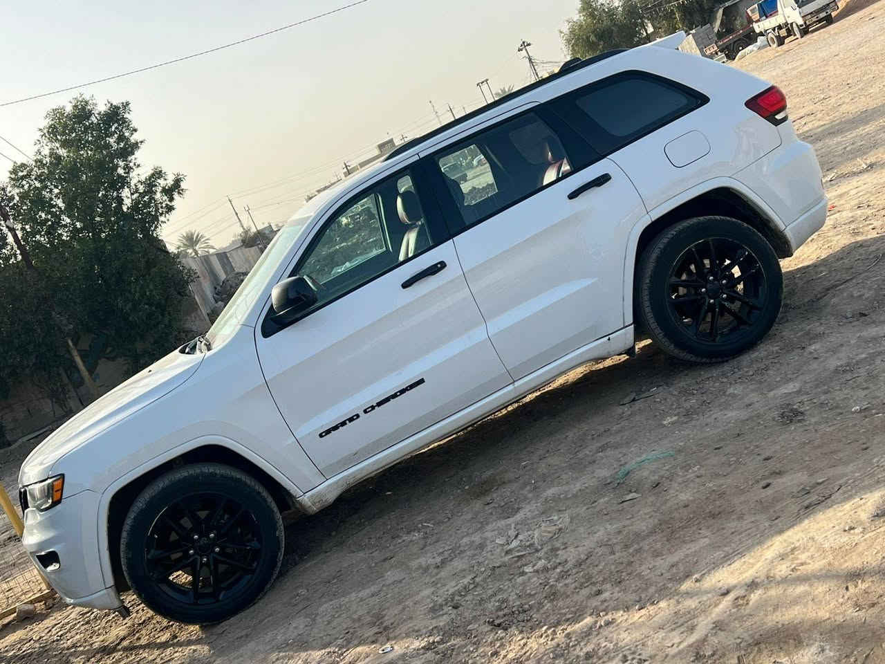 #السلام_عليكم 
جيب موديل 2019 السياره فول موصفات
صور الحادث بل منشور 
بيها صبغ حزام بس ابيع صبغ عام علمود لا اتعبك ولاتعبني
سعر 160$ وبيها مجال
 ***********
