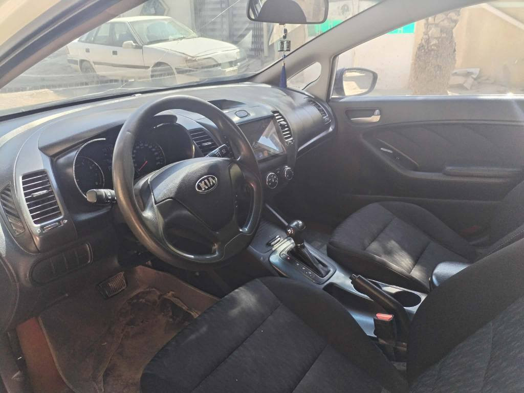 سيراتو 2015 خليجي لون ابيض رقم جديد هزه جديده مكينه 1600 دوش ماشيه 172 الف وقابل للزيادة  تخم تاير جديد الأصلي عليها ادامه كامله سعر 110 بيها مجال بسيط بغداد *********** الفلوجة, الأنبار
