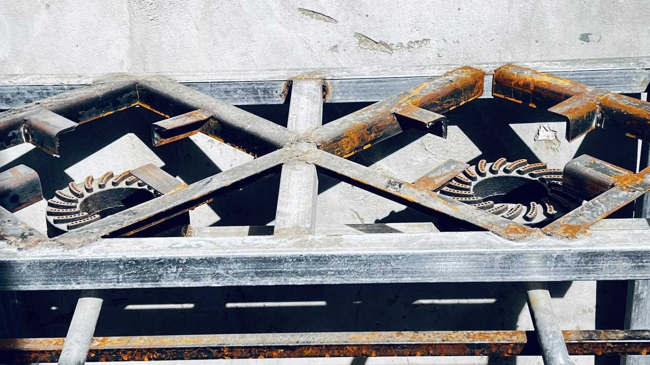 هدار ام العينين اصليه
العين مالته نار زركه مستعمله بس يومين كلشي مابيه شرط النار فول 
مال مطاعم مال كلشي 
حط السعر بس لا تكسر 
مكاني كربلاء


**إذا كنت صاحب هذا الإعلان وتريد حذفه لأي سبب، رجاءا أرسل رسالة إلى الدعم الفني**