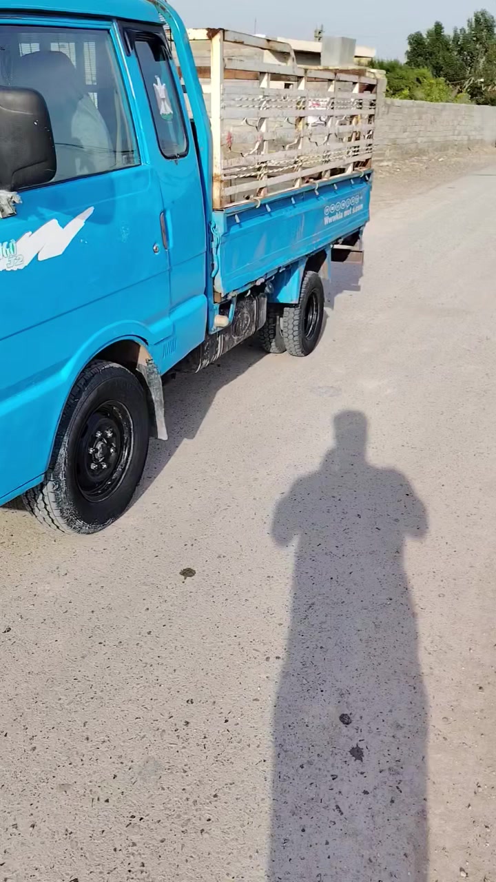 اسلام عليكم شباب كيابنكو مديل 1996سياره خير من الله نضيفه تخم تاير جديد باتري  جديد مكينه وكير وكسن خير من الله المكان بغداد السعر ٤٧ وبيه مجال شرط التحويل


**إذا كنت صاحب هذا الإعلان وتريد حذفه لأي سبب، رجاءا أرسل رسالة إلى الدعم الفني**