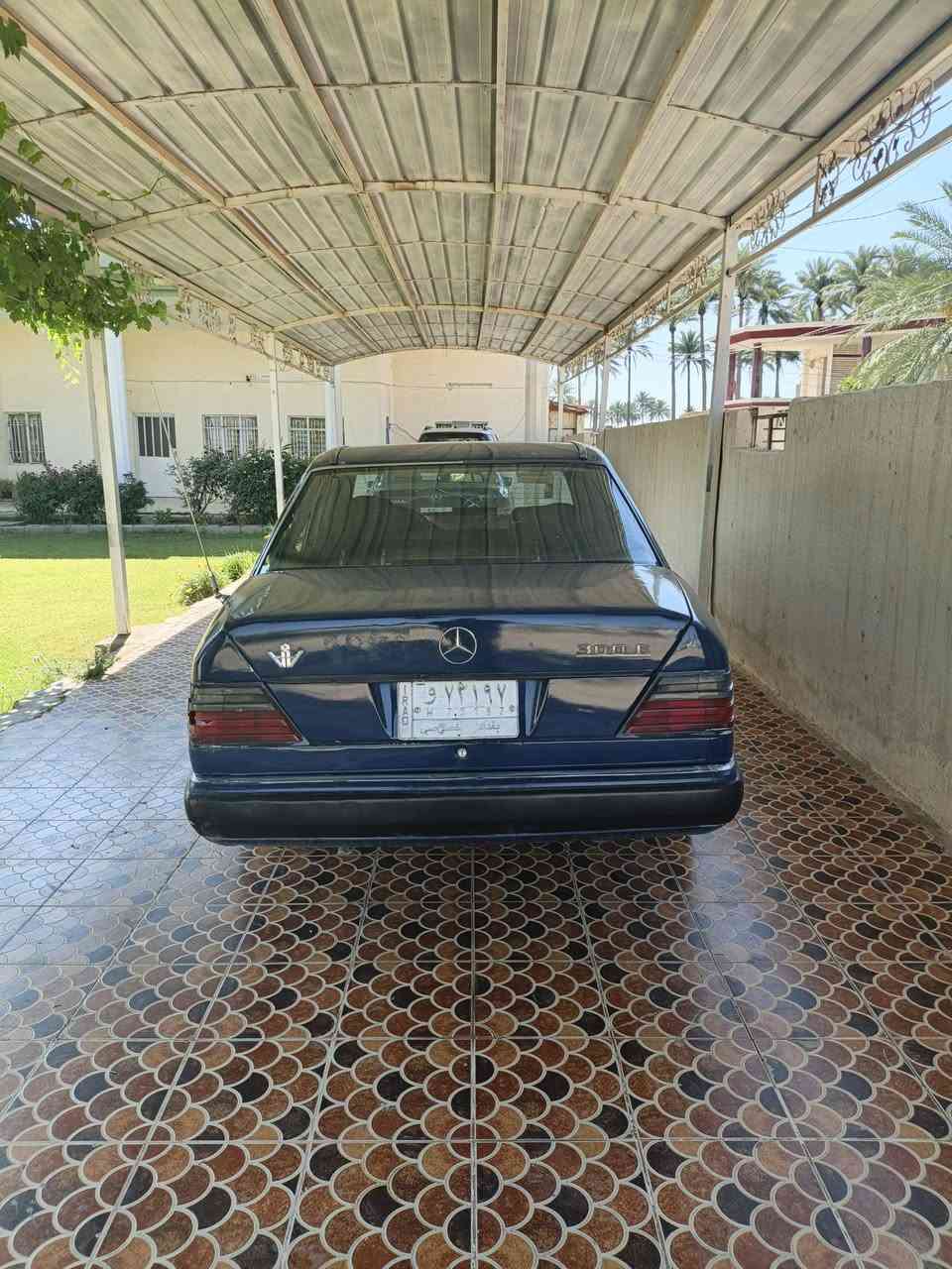 مارسيدس دب موديل 86محدثه 91بغداد مشروع وطني محرك كير بطه ديلكو 2500 السعر 38المكان سامراء المعتصم للاستفسار ***********
