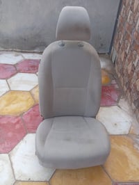 أغراض أغراض كيا سيدونا للبيع كشن أمامي صندوق تكايه دجات زوج تايرات للا...