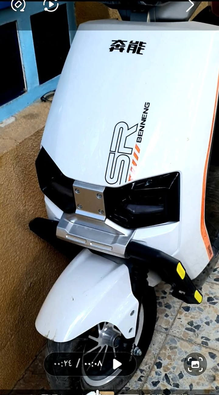 للبيع او المراوس دراجه شحن كهربائية سكنس  SR  مدرع ام عيون موديل 2024  دراجه جديده مكفوله كفاله عامه استخدام قليل وصل الشراء موجود 

تفاصيل الدراجه 
============

شاشه تاب لكشف العطال ولتنبيهات
بريك امامي خلفي دسك هايدروليك 
حساس بريك امامي خلفي
لايت عالي ناصي زنون
بك لايت خلفي لد
دبل اشاره لد ليزري
نضام بارك 
ثلاث سرع ومثبت سرعه
ملف الدراجه 2000
عدد البطاريات 6 مسطره الحجم الكبير 
32 امبير  #  72V
تقطع مسافه بل شحنه الوحده 70 كيلو حقيقي 
شاحنه تدعم الشحن السريع وليقاف الذاتي عند امتلاء البطاريه
درع محيطي 380د لحمايه الدراجه الوزن 99 كغم 

تايرات جلاتين جبلي حجم 12
ملاحظة 
الدراجه  تباع بدون بطارية  ،
المكان كربلاء حي رمضان


**إذا كنت صاحب هذا الإعلان وتريد حذفه لأي سبب، رجاءا أرسل رسالة إلى الدعم الفني**