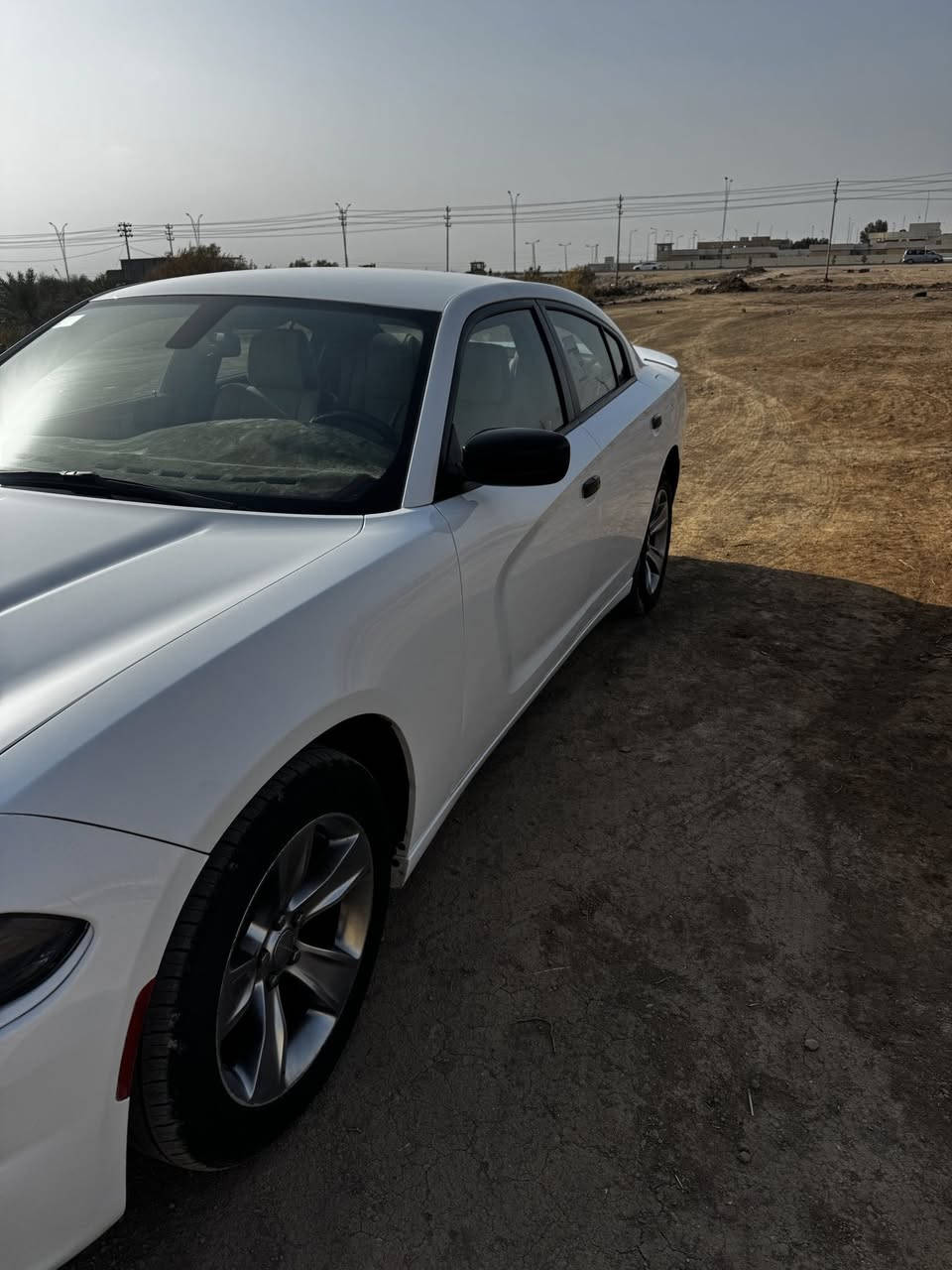 جارجر ١٩ اصل رقم بغداد بسمي تحويل ثاني يوم 
السياره بيه تبديل بنيد فقط بدون دواخل 
وبارد بالمدكر الامامي شي بسيط 
السعر ٢٢٠ مجال بسيط ***********
