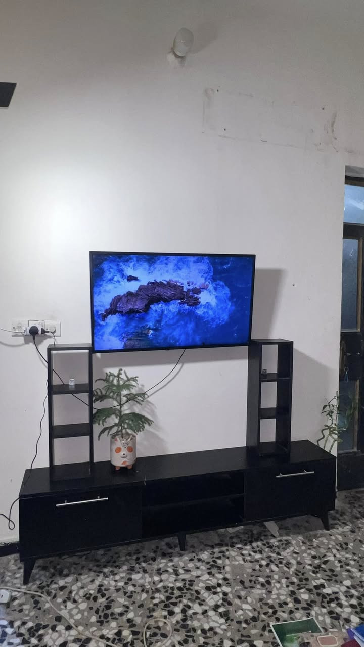 السلام عليكم شاشة RG نضافة فول✅ نضام واي فاي يوتيوب وكلشي متوفر بيها💎 حجم 44 ووياها ميز بلازما ورفوف مثل مواضح بلصور السعر 250 الف فقط المكان بغداد الاعضميه سبع ابكار/ للتواصل واتساب ***********  📥
