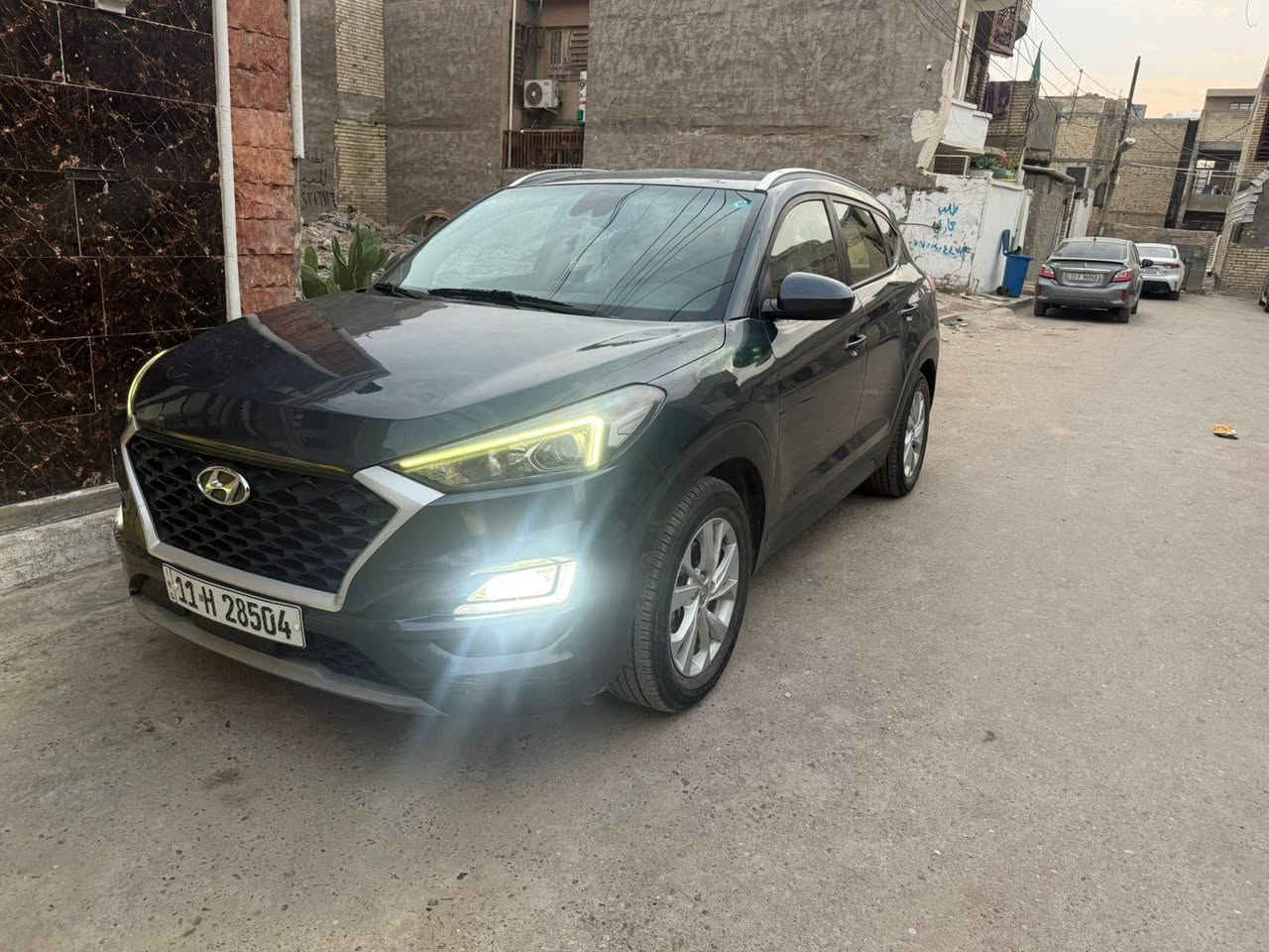 السلام عليكم توسان للبيع موديل 2019 بيه صبغ وبنيد فقط بس بنيد وسياره فول ماعده فتحه وماشيه 71 وسعره 168 وتصال أو استفسار على هذا رقم  ***********
