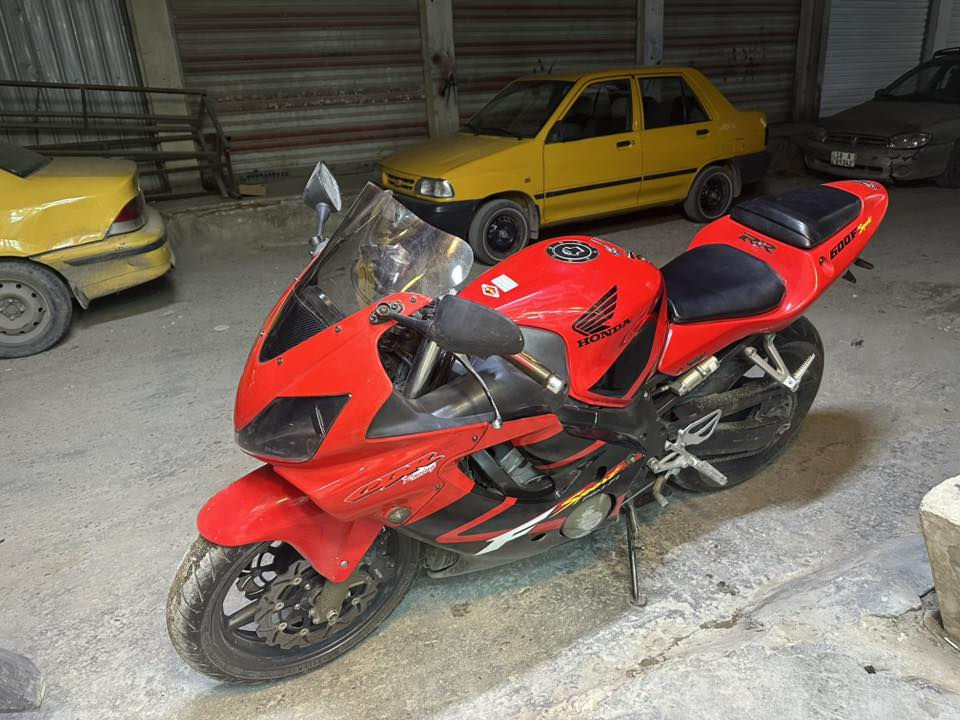 سلام عليكم 
f4i بطح
كفاله عامه مكينه مامفتوحه
بيها مكاتبه مكاني بغداد بلديات
***********
