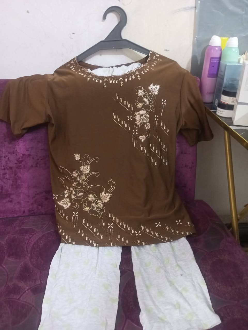 السلام عليكم عندي بجامات باله نضيفه ومرتبه اسعاها رخيصه جدا بالفين وثلاثه الاف التوصيل مجاني والفحص امام التوصيل


**إذا كنت صاحب هذا الإعلان وتريد حذفه لأي سبب، رجاءا أرسل رسالة إلى الدعم الفني**