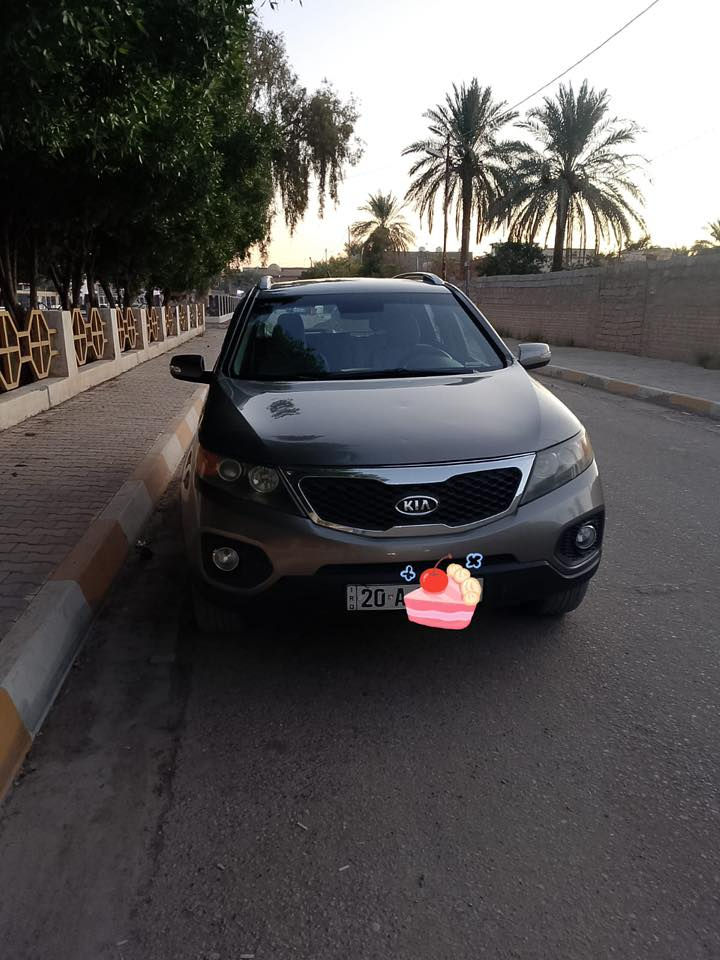 سلام عليكم 
سورنتو ٢٠١١ امريكي 
(مكينه ٢٤٠٠ دوش )
سياره خير من الله كير ومكينه شرط 
صدر نظيف  كهربائات شغالة  
تبريد تدفئه  كاملات 
بيها ٣ قطع تبديل شرط بلادي 
سونار مرفق مع الصور 
مكاني ديالى قرية منصوريه الجبل 

سعر 130 $

***********
