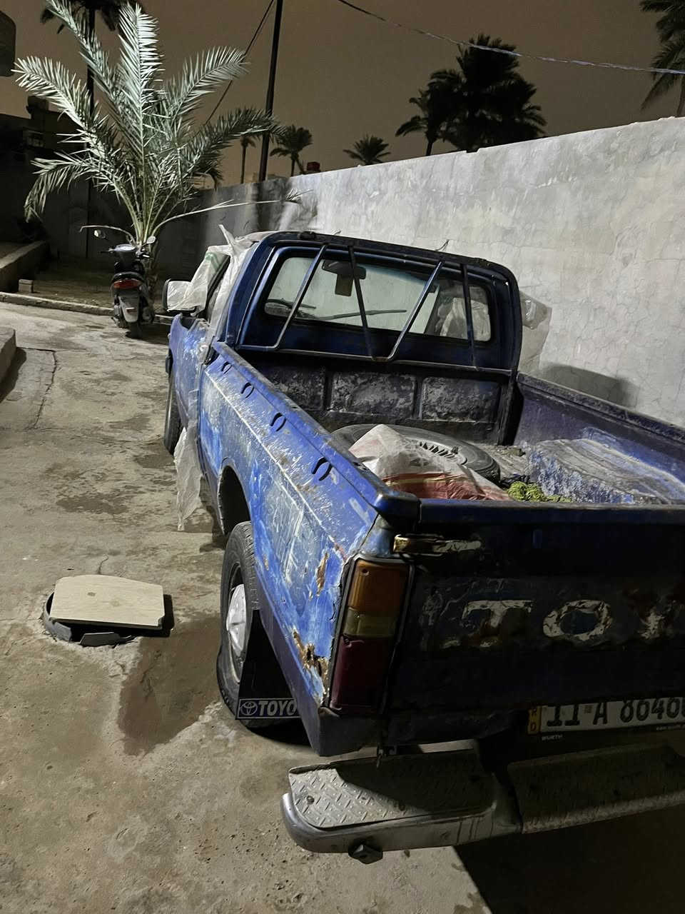 السلام عليكم تيوتا ٨٢ للبيع رقم وسنويه جديد ال٢٠٣٠مكاني بغداد *********** بسعر مناسب
