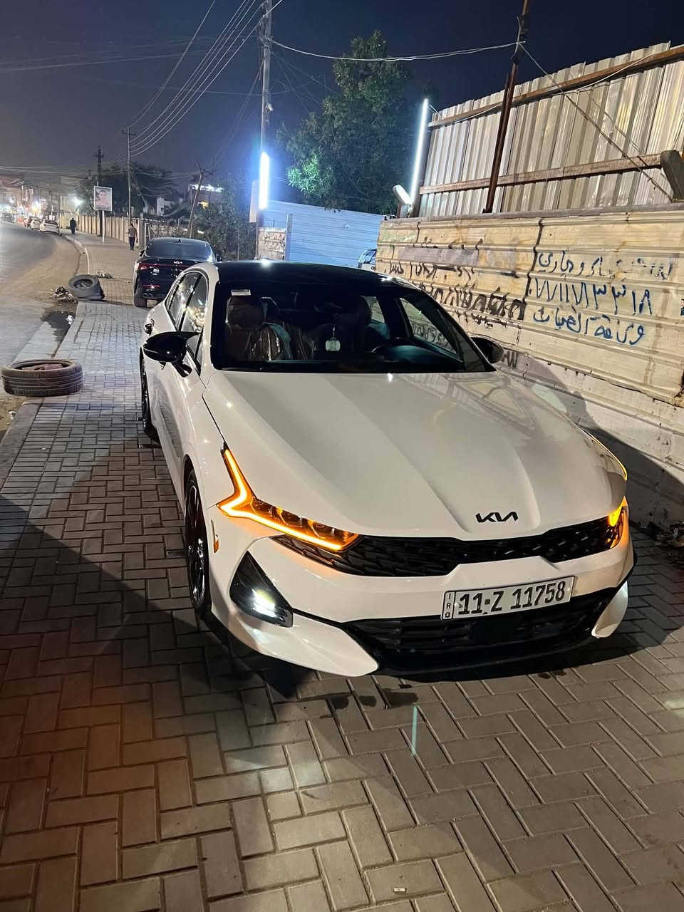 كيا k5 جيتي لاين 2024
السيارة أبيض داخل احمر 
بانوراما 
بصمة 
تدفئة كشنات 
محرك  1600 تيربو 
كشنات كهرباء 
رادار أمامي مع تحديد مسار  على الشوارع المخططة 
مع رادرات خلفية وجانبي 
شاشة كبيرة أبل كار بلي مع كامرة خلفية
لايت ٣ عدسات لد أصفر 
السيارة أعلى فئة بالجيتي لاين 
السيارة بيه فقط بنيد ودعامية امامي صبغ بدون دواخل أو شاصي   السيارة جديدة جدا
رقم بغداد باسمنا   
السعر  192 بيهة مجال بسيط إنشا الله 
مكانها بغداد حي الإعلام 
***********
ملاحضة الهاتف فقط واتساب أي استفسار حاضر
