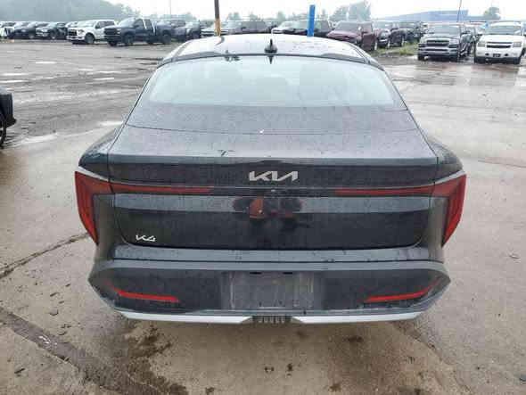 ﷽
السلام عليكم 
K4 للبيع امريكي🇺🇸
موديل ((2025))شكل الجديد
ماشيه ((4000))ميل يعني تقريبا زيرووو
محرك 2000 دوش
حادث السيارة الحمدلله فقط باب الصدر
بيه ايرباك البردة
 بدون دواخل بدون صبغ وشتريلة باب بلادية مال امريكا  
 السيارة كله ليبل واحد واكيد ماعدا الباب. السيارة على وضع الشركة وللعلم كل الصور موجودة بالمنشور 
 لان ماريد اتعبك والي مطلوب منك بدون امر عليك اذا متعجبك السيارة او السعر اعبر المنشور ودعيلنه بالرزق الله يرضى عليكم احبائي.
السيارة مرقمة اربيل باسمي وجاهزة من الدعاميه للدعامية
مواصفات
 بصمه تشغيل وابواب 
تشغل عن بعد
شاشه دجتال متصله 
كامره دواره
لد امامي ولد خلفي ولايت زنوت
فتح الصندوق عند الاقتراب 
سايد بريك دكمه
اوتو هواد
رادار امامي وخلفي وجانبي
السعر ((178)) وبيها مجال حك الجية
مكان السياره بغداد حي الاعلام
للاستفسار اكثر الاتصال 
 اخوكم ابو المجتبى
***********
***********
