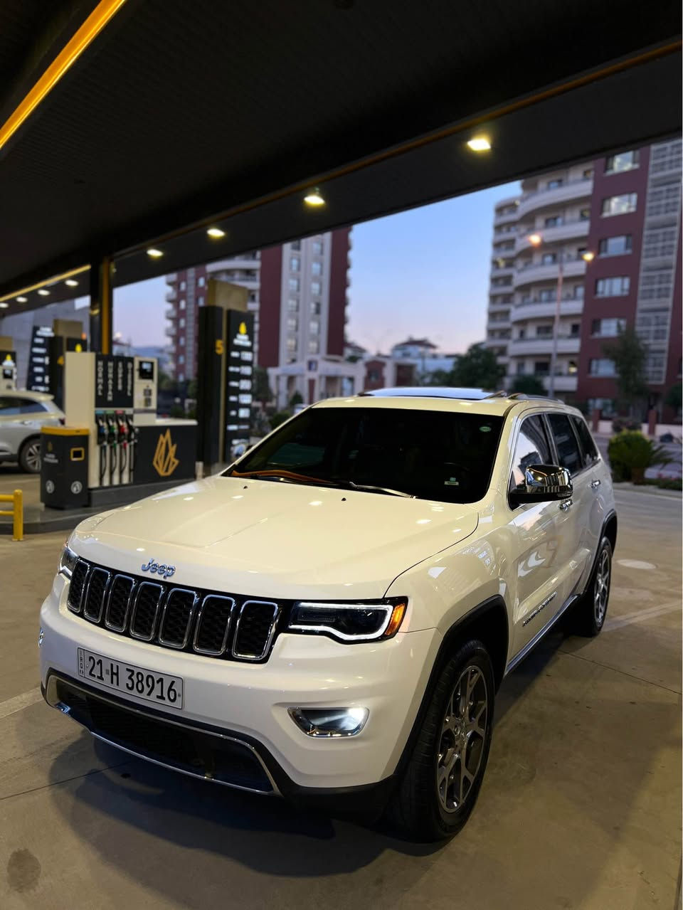 ‎‏grand cherokee limited 2019 V6  
سعر 268$ 
رقم تلیفون:***********
‎‏‎اللَّهُمَّ صَلِّ عَلَى مُحَمَّدٍ وَعَلَى آلِ مُحَمَّدٍ
‎🔹گراند جیروکی لمتد 2019    

‎🔹محرک 6 سلندر
‏‎🔹 بسمطين+فرشات بيلادي مجوود 

‎🔹 مكفولة كفالة عامة 
‎‏‎  ,  ،بدون رصعات،بدون بارد ،بدون حتى شخط
‎‏‎ ،رمل مابي ، فقط مکانین تکحیل بقية كلها بشرط

‎🔹فول فول مواصفات
شاشة كبير لمس كاميرا حاسة
بسمطين
کشنات حار و بارد 
ستیرن حار
مرائی رادار 
داخل اصفر 
ئوتو ستارت/ستوپ 
‎بانوراما 
‎كشن جلد كشن كاراباي 
‎بصمة تشغيل عن بعد باب جاك ليد زينون 
‎تحكمات ستيرن دبل فوليوم فورويل هوك
‎سيارة بها 2 بصمة من شركة جديد جدأ 
‎سيـارة عل نظافتها احسبها صفر زيرو

 ‎‏‎تخم تاير الاصلي جدید🔹
کل سیرفس جدید 

‎‏‎محرك كير بشرط مامفتوح 🔹
‎‏‎سيارة حيل نظيفة كلشي عل بلاد لوك
‎‏‎ سنوية زنكة كلشي جديد مدفوع ال 2030
‎‏‎باسمي السنوية بشرط تحويل و خرامة 
‎‏‎سيارة مابيـها دينار مصرف كامل من كل نواحي

‎نفسي يوم /تحويل حاظر 
‎مکان /داخل سليماني

‎رقم تلیفون ***********📱📞 السليمانية, العراق
