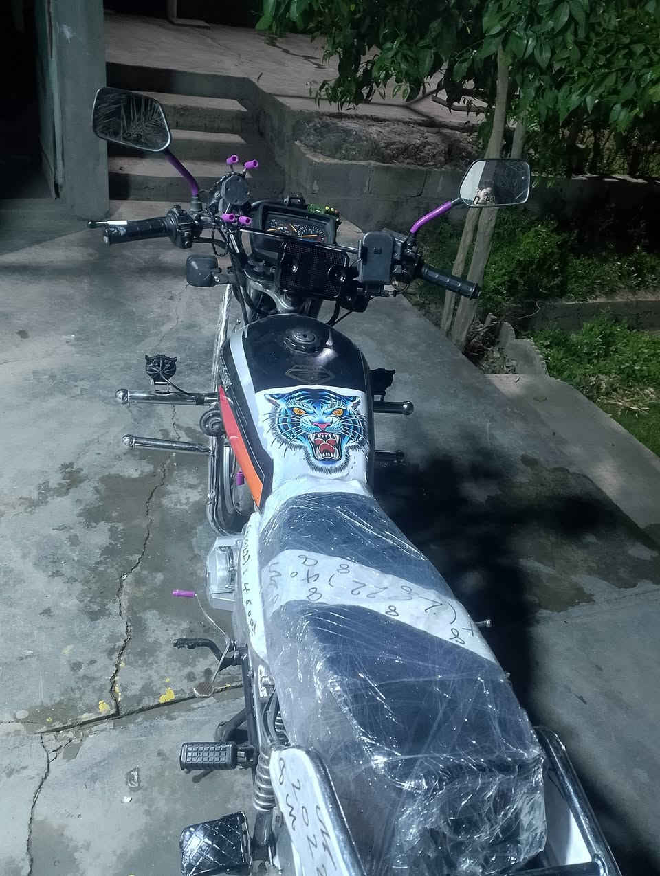 دراجه ايراني موديل 22 مكفوله كفاله عامه مكينه اوكير فول تخم تاير فلاش سماعات لايت زنون دشبول كيلو متر كيج بانزين كله شغال باتري جديد
حجم المكينه 150
الدراجه مال جناي السعر 600 ))) جماعت 500 اعبر المنشور رجان او المو شراي لا يخابر ولا يراسني 
مكاني خارج الفلوجه حلابسه يم البانزيخانه مال حلابسه 
الستفسار ***********
