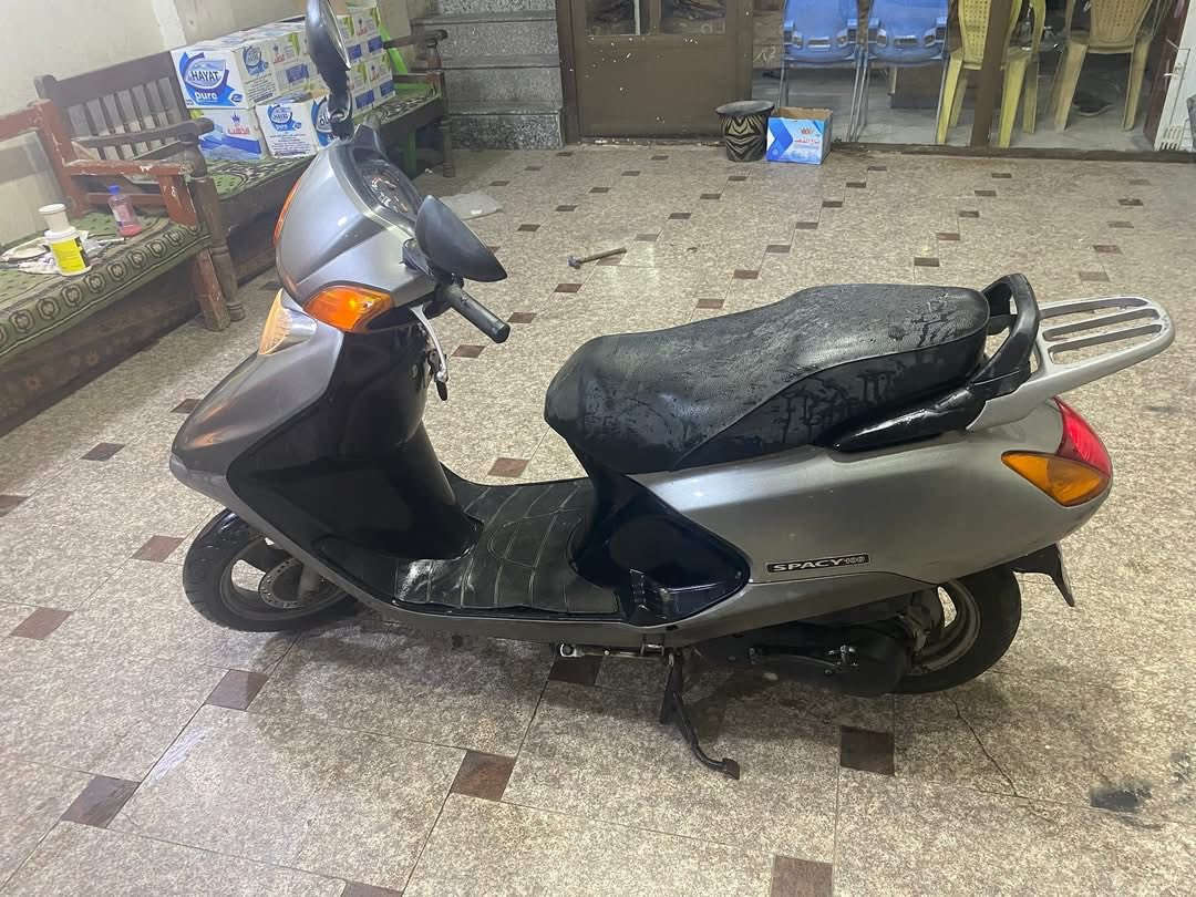 سلام عليكم دراجه سبيسي ياباني كفرات اصلي بلادي كابريتر بلاديه كله شغاله سلف هندر قفل ستيرن قفل جنطة كله شغال تصال على الواتساب فقط غير موجود على الخاص *********** مكاني
كاضميه
