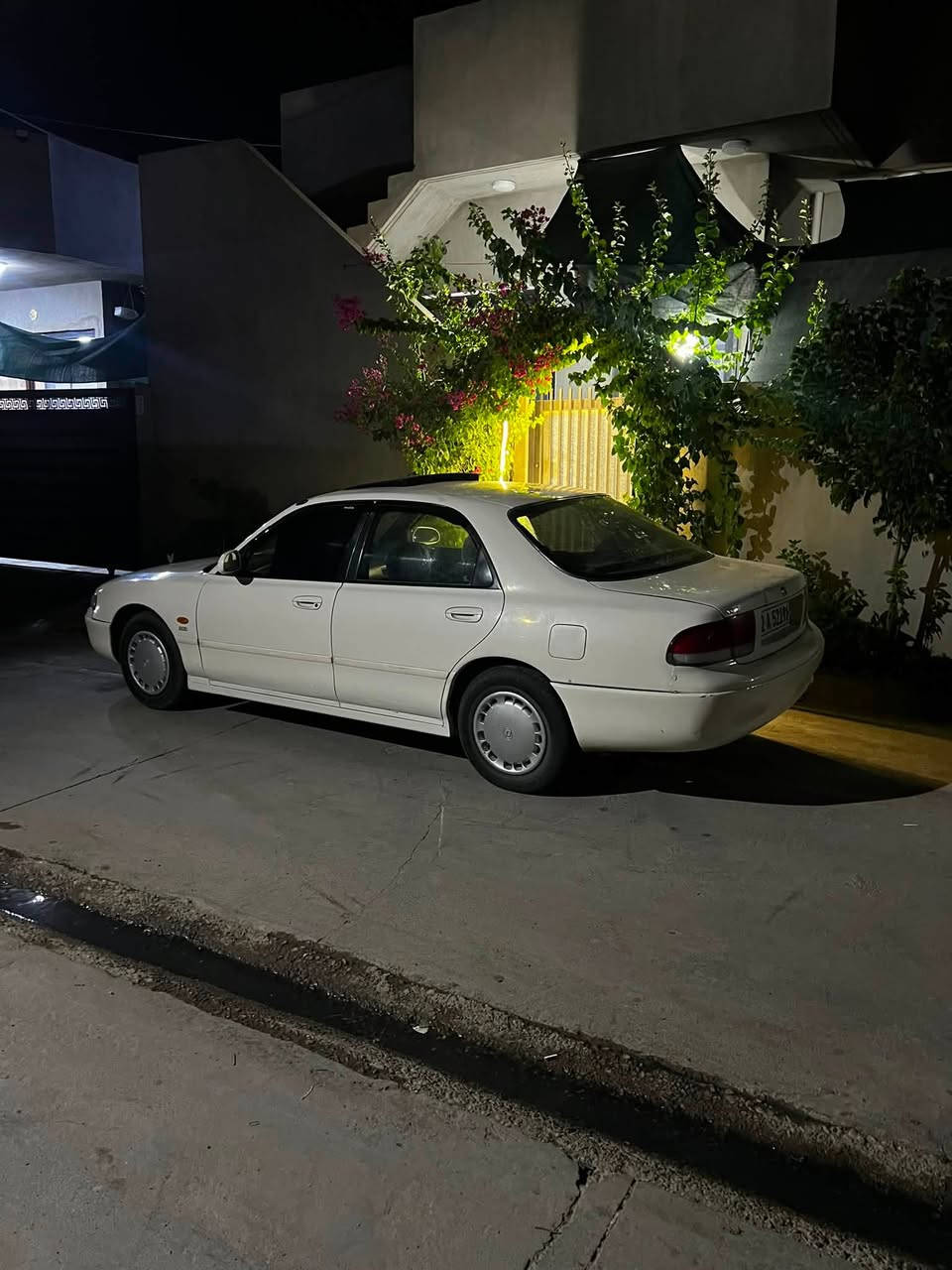مازدەی فاسولیا ١٩٩٣
گێر و مەکینە و تەبریت بەشەرت

کۆبۆنی بەنزینی هەیە 

براوە وەرگەران بەشەرت 

بەس پێشی جەمپی زۆر خەفیفی هەیە

رەقەمو ژینگەی 2030

شوێن کەرکوک

***********

53وەرەقە
