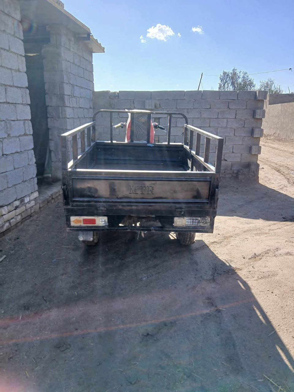 سلام عليكم  ستوته مديل ٢٢ اوراق مكفوله كفاله عامه ركبه شاصي من صبغ ولحيم  مكينه جديده   السعر الاتصال    ***********
