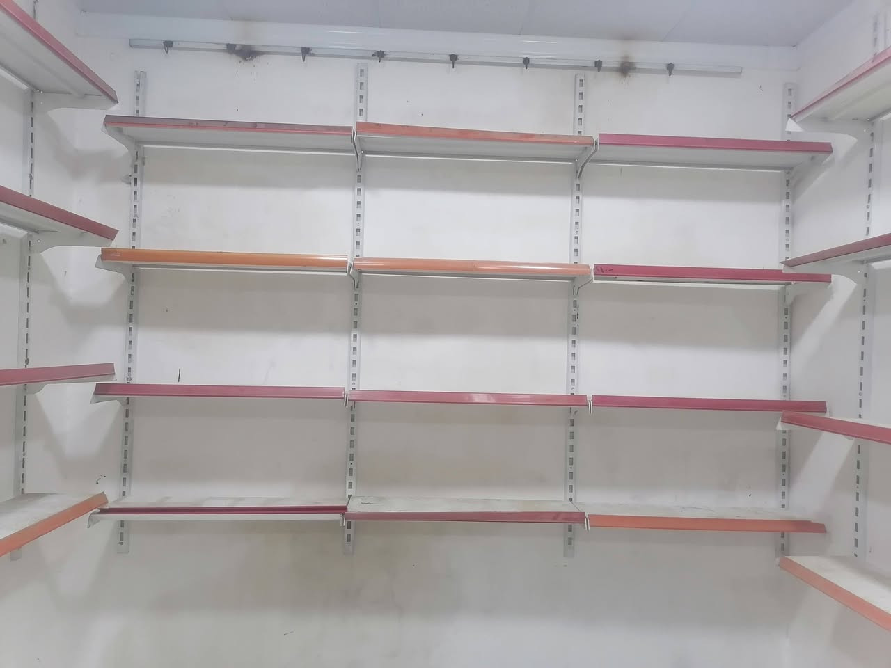 البيع رفوف ١٤ متر


**إذا كنت صاحب هذا الإعلان وتريد حذفه لأي سبب، رجاءا أرسل رسالة إلى الدعم الفني**