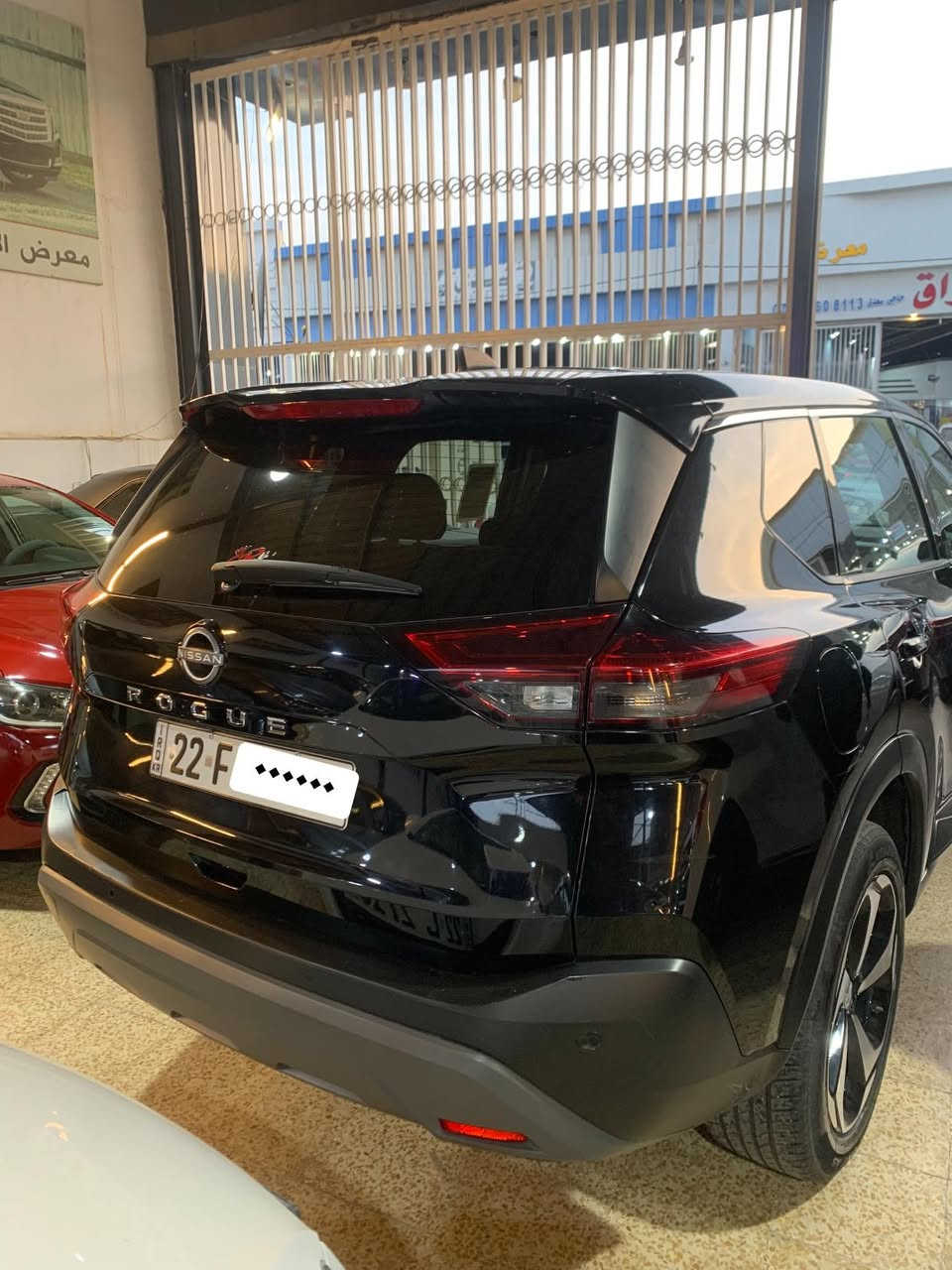 نيسان روج 2023  تيربو.   حادث بابين تبديل وجاملغ
سياره جديده عليها تخم ويل وتاير جديد صدر كير محرك شرط 

155$      
رقم اربيل باسمي 

***********
