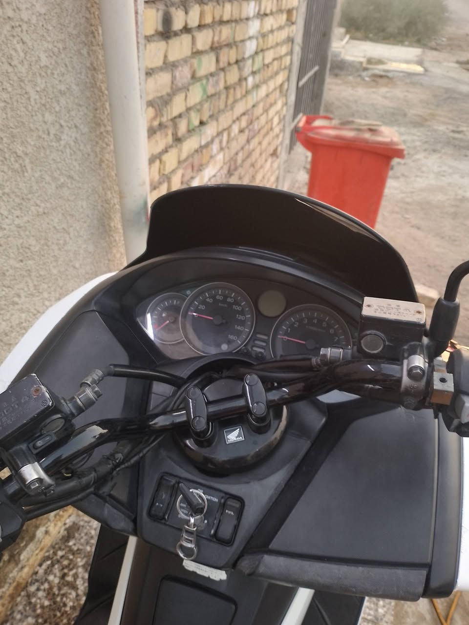 سلام عليكم دراجه فورزه صفر 12 للبيع اومراوس دراجه نضيفه ومابيه نقص شغاله نكره بكل وقت كهربائيات كامله مابي شي نقص كفرات نضافه 80 بل ميه سعره 12 وبيه مجال للستفسار *********** مكاني بغداد الحسينيه
