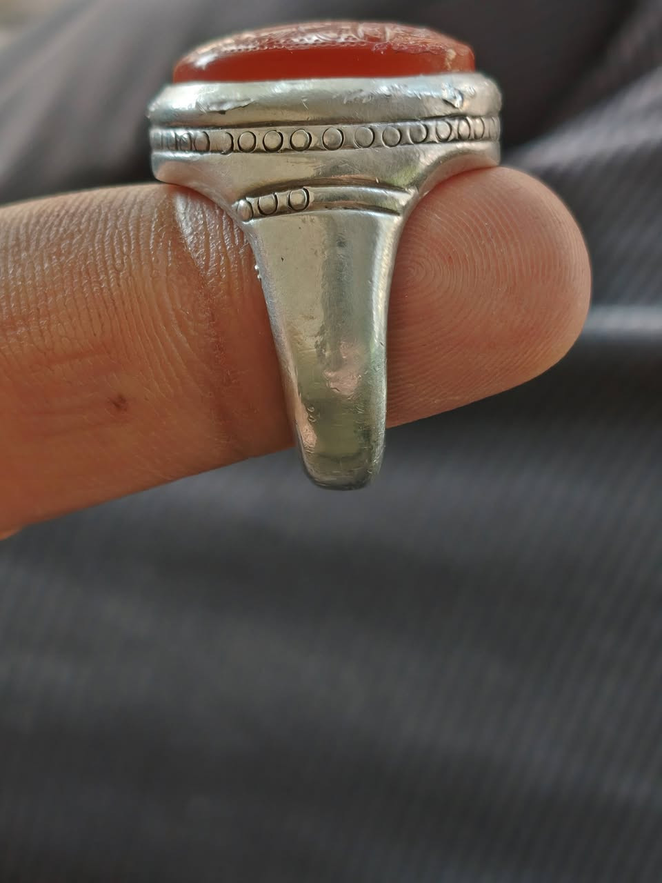 خاتم يماني صياغه البحرين
السعر ١٠٠ مع توصيل
قياس ٢٢
وزن ثقيل


**إذا كنت صاحب هذا الإعلان وتريد حذفه لأي سبب، رجاءا أرسل رسالة إلى الدعم الفني**