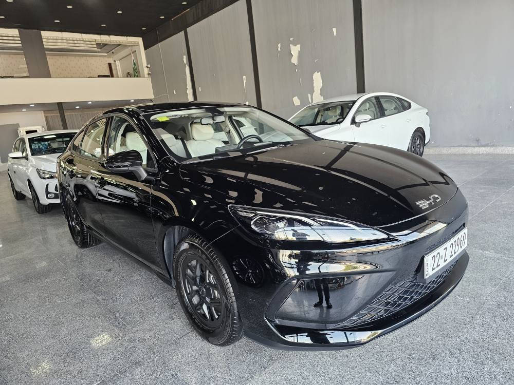 بي واي دي  BYD Seal 05 2025.   
تەنیا 12 هەزار ڕۆیشتووە.رقم أربيل
هندی pdrهەیە 
بصمة شاشةوكاميرا ویل ڕەش.تانکی گەورە 
2100 كم.دەڕوات.تحديدسورعه.لید.ڤۆلیۆم
سعری تەنیا 128ورقة . مۆبایل  ***********
مکان أربيل معرض تۆپ کارس أربيل, العراق
