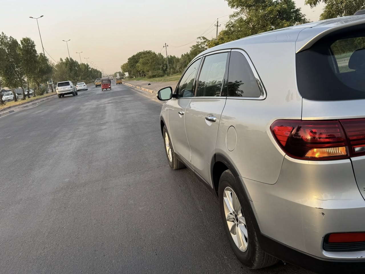 السلام عليكم ورحمة الله وبركاتهُ…..
سورنتو kia 2019 للبيع

السيارة ماشية 134 الف 

مواصفات نص

تحكم ستيرن شاشة كبيرة 

مكينة 6سلند

7 راكب و قطعتين تبريد

الضرر من امريكا طلقة في التكمة ونافذة من الباب الخلفي فقط تعتبر اخت الكلين

* في العراق صار بيهة حادث بدون ايرباكات ولادواخل ولا لغود ولا شواص كلة سليم. فقط تم تبديل البنيد + جاملغ السائق

السعر / 170$ وبيهة مجال بسيط 
موقع السيارة / الدورة-ابودشير
رقم الهاتف/ ***********
