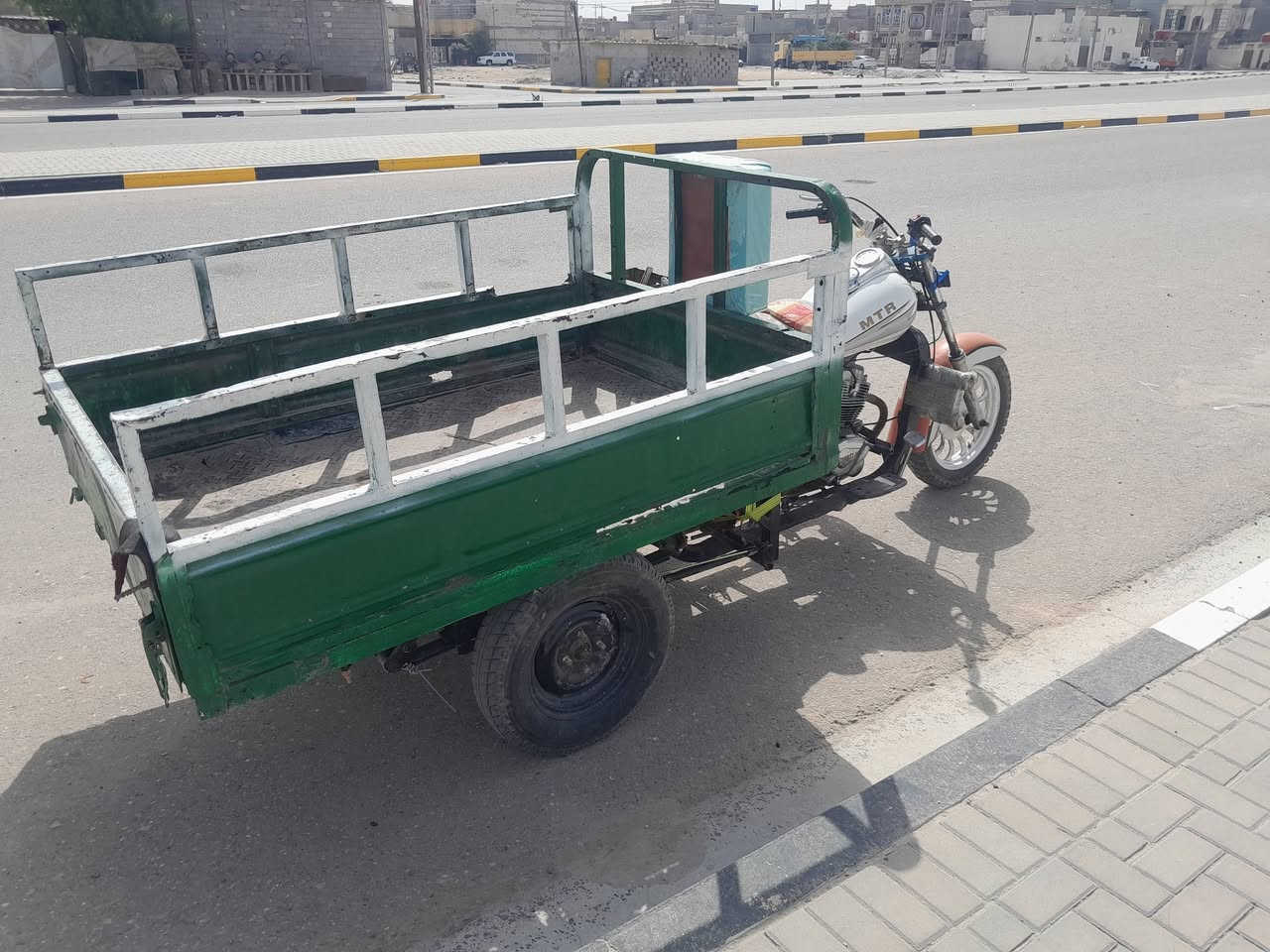 سلام عليكم ستوته ادوات مكفول كهربايات شغال سلف هندر تواير جدد جوبلس محرك ناعم اخرس سلف هندر بيه لحيم بل شاصي جوه الهدر فقط سعر500 وبيها مجال قليل متواجد شريحه واتساب فقط ***********
