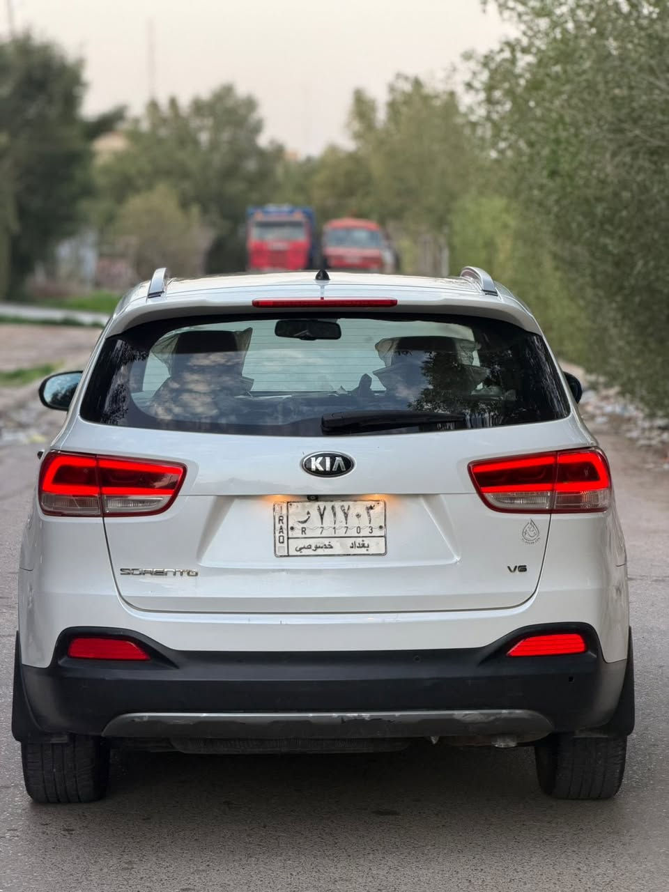 للبيع سورنتو 2015 خليجي نوع   AWD
السعر    198.      ومجاله كلش بسيط اتصال 
  مكان. بغداد.   رقم.    ***********
فول سيارة. الخير. واحد 1️⃣. واحد 
محرك ٦ سلندر ٧ راكب  كير محرك مكفول
بصمه ابو آب صندوق كشنات. جلد  ماشية 118
السياره مكفوله من الصبغ والتبديل ول حادث
بنرامة كشنات. حار بارد. مرايات شفط ويل كروم
حساس خلفي امامي مرايات شفط شاير مري 
لد مامي خلفي بردات ابواب شاشا كأمر دوارة
تحكم ربع جهات  فوريل. مانع نزلاغ رادار جانبي 
يدات نيكل   زراك. لايت. علامة دوسة ضوية
