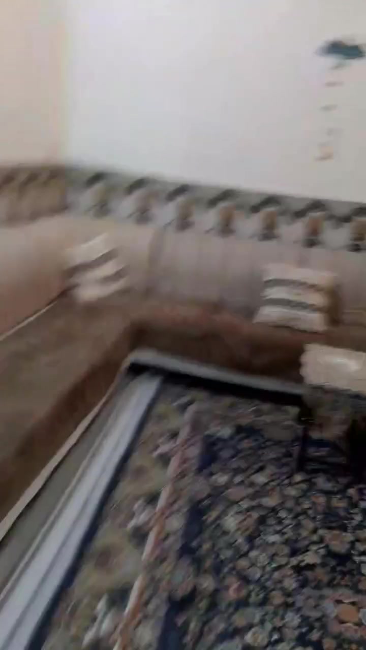 بيت 50متره طابقين نضيف البيت
العنوان كنطره  السلام  شارع المدرسي  قرب لسواق ابو محمد بدايت المدرسي  وعليه شارع البرج فريحه هم  يعني على شارعين البيت  للبيع  ويصير مراوس  بقطعه  هم حسب المكان والاتفاق. الاستفسار ***********
