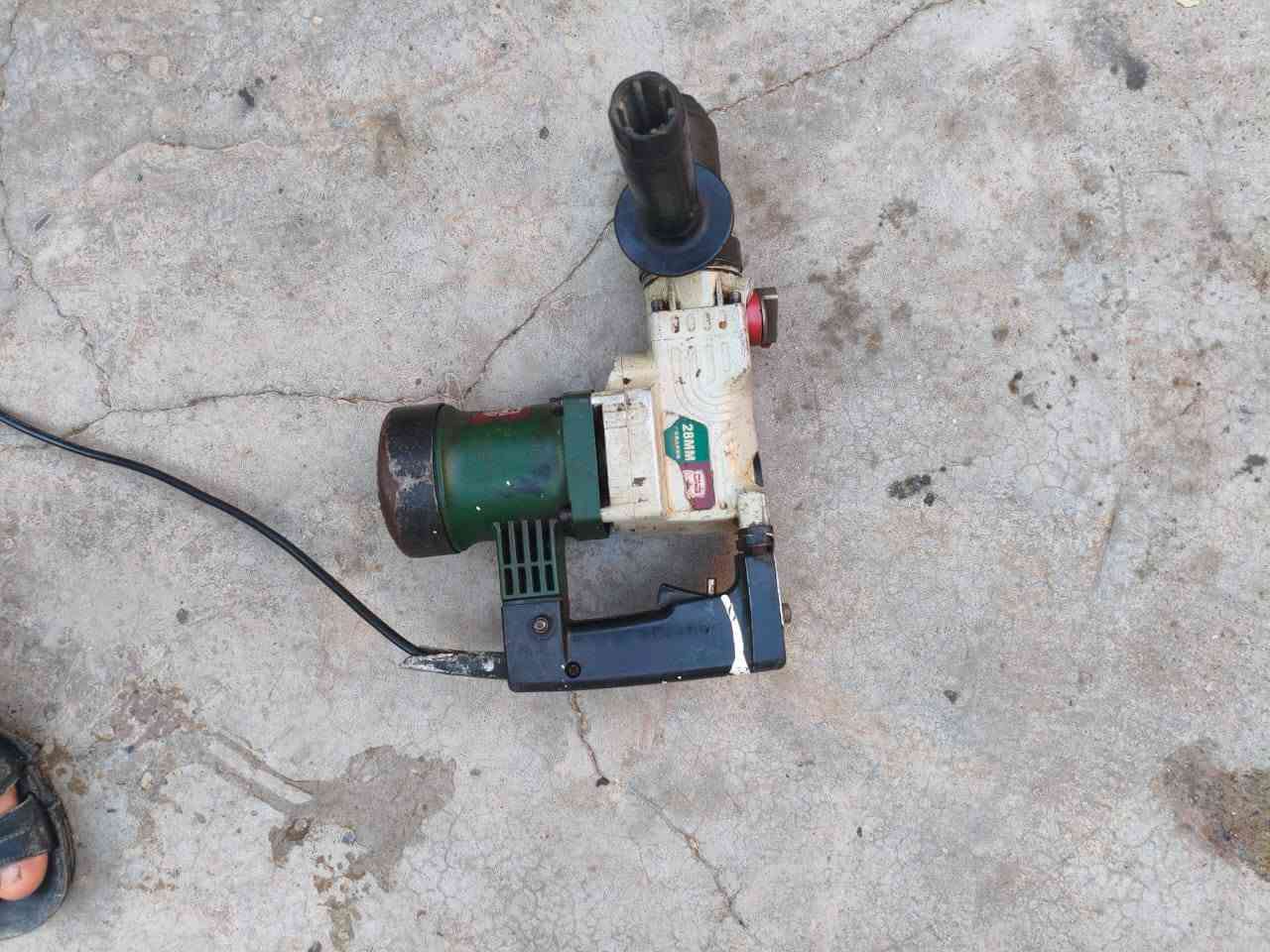 دريل حفر تثقيب وبرينه
نظيف جدا السعر ٣٠


**إذا كنت صاحب هذا الإعلان وتريد حذفه لأي سبب، رجاءا أرسل رسالة إلى الدعم الفني**