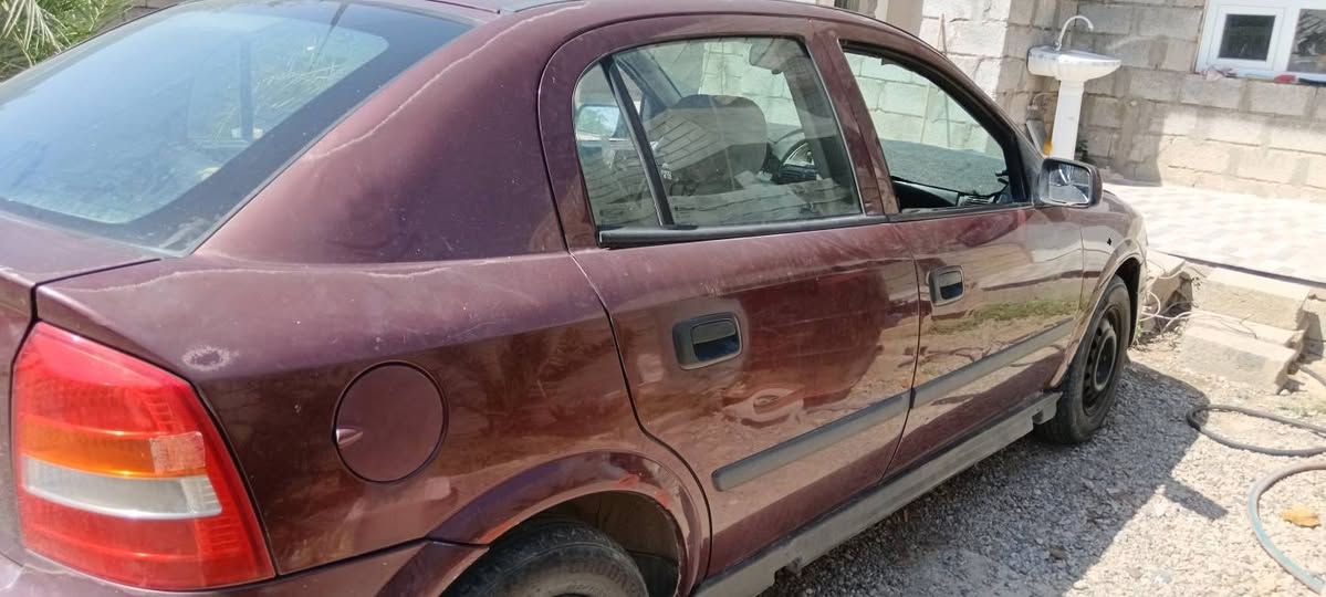 السلام عليكم.. اوبل استرا.. موديل 2002.. السياره مال مزاد.. معاملته واصله لنص.. تترقم صلاح الدين.. السعر (20)ورقه.. اوبيه مجال.. للاستفسار.. الأتصال على الرقم (***********) عنواني كركوك /الحويجه
