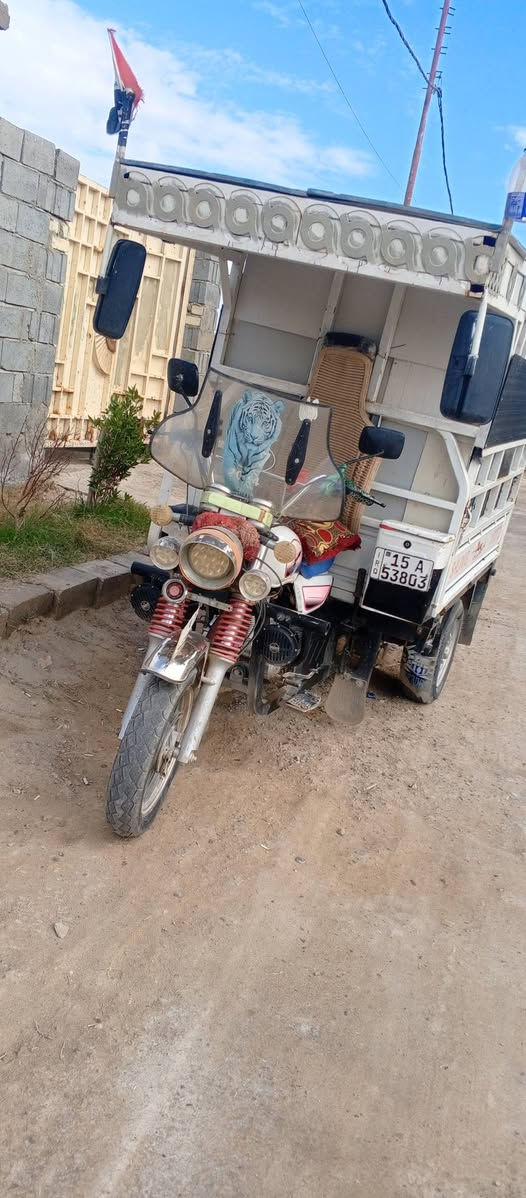 سلام عليكم ستوته لبيع 2023تحويل ثاني يم رقم نكليزي السعر 3 وبيها مجال ل شراي2023مابيها اي شي نقص ولي مو شراي لا يكسر السعر رحمه لولديكم ***********
