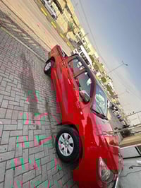 هايلوكس ناصي موديل 2011 محرك v4 كير أوتوماتيك  رقم بغداد  سنوية 2027 م...