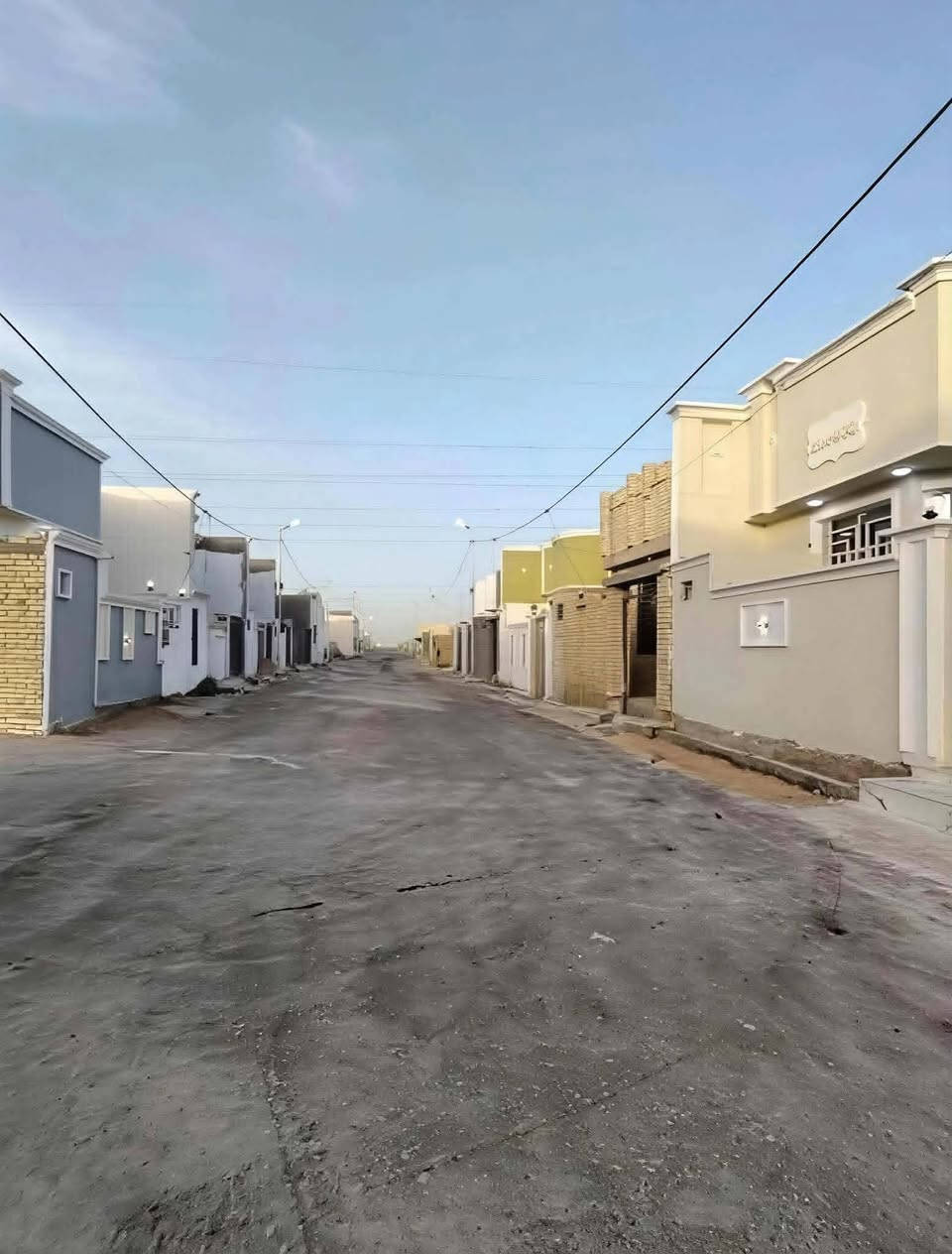 بسعر 20 مليون وبي مجال 50 متر عدد 2 طابو زراعي سند 25 مع قرار محكمه ثاني يوم العنــــوان #النجف شارع المطار مقابيل ملحق قريه الغدير كل الخدمات متوفره ماء وكهرباء تبليط الحد باب البيت اناره ليليه خط مولد سوك أسواق مدارس مجمعات صحيه للستفار ***********او مراسله واتساب ***********
