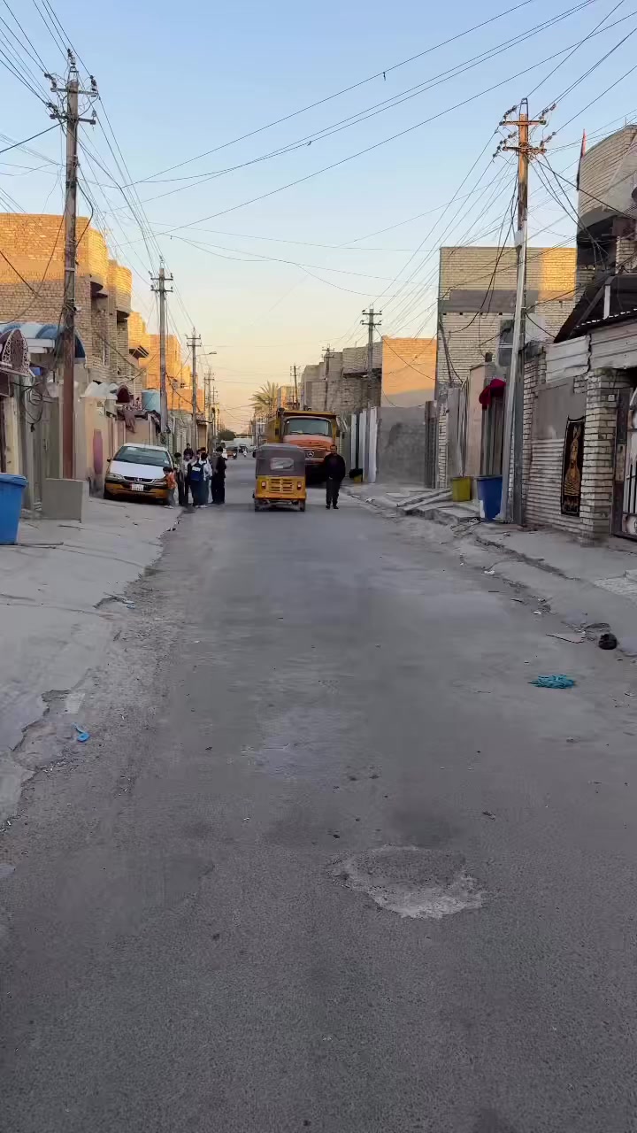 بيت للبيع الموقع الاورفلي مقابيل قطاع 50  جاي من شركة الانوار ابفرعين المساحه 125 متر طابقين بناء نظيف جنس العقار طابو صرف الشراي يتصل على هذا الرقم *********** والسعر اول تعليق في الفيديو مثبت
