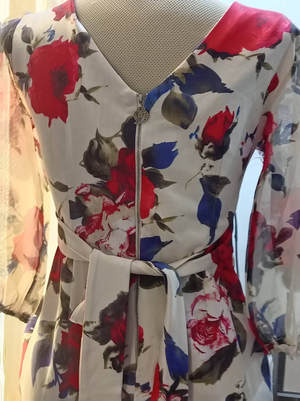 ثياب ع قطعتين 5الاف والأطفال الف قطعه والجنط الف😍🔥


**إذا كنت صاحب هذا الإعلان وتريد حذفه لأي سبب، رجاءا أرسل رسالة إلى الدعم الفني**