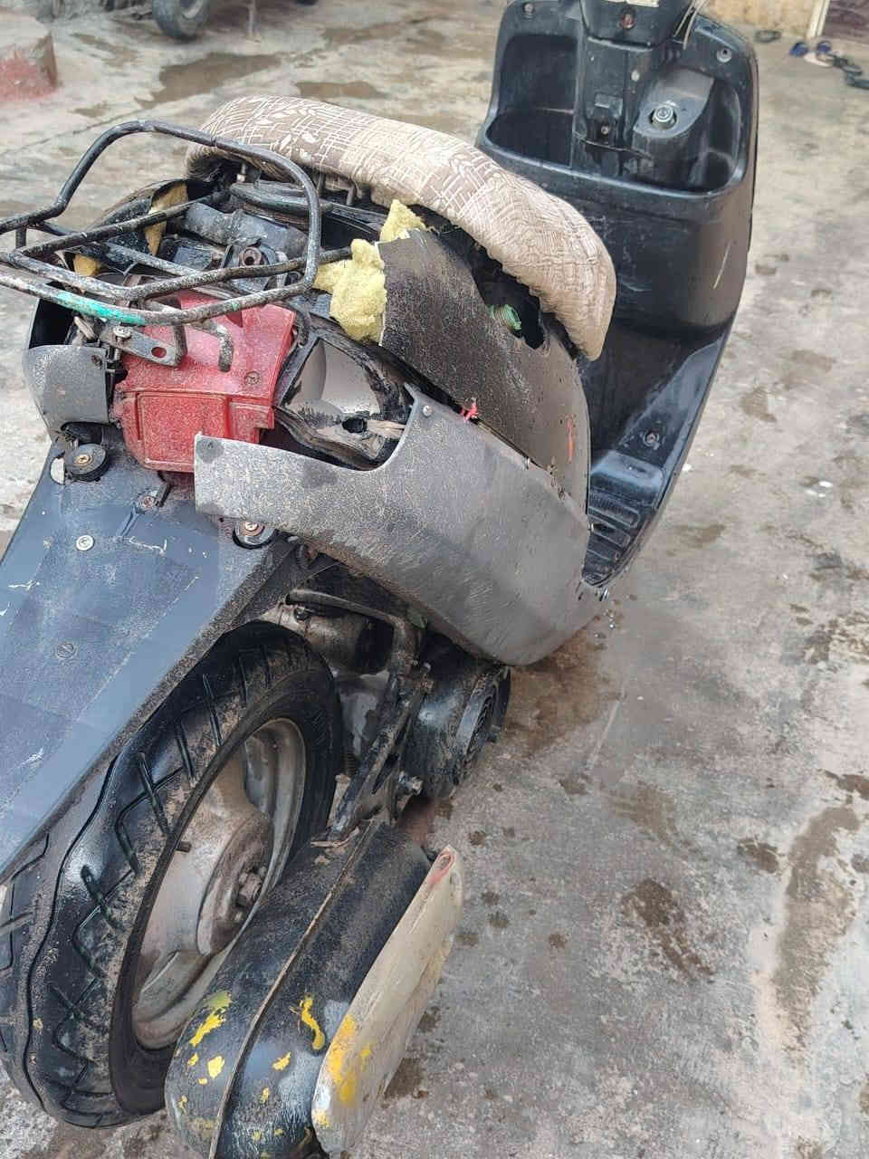 سلام عليكم دراجه بطه نضيفه وحلو 
ما مفتوح برغي بيهه السعر 250بيهه مجال 
كربلاء طوريج  ***********
